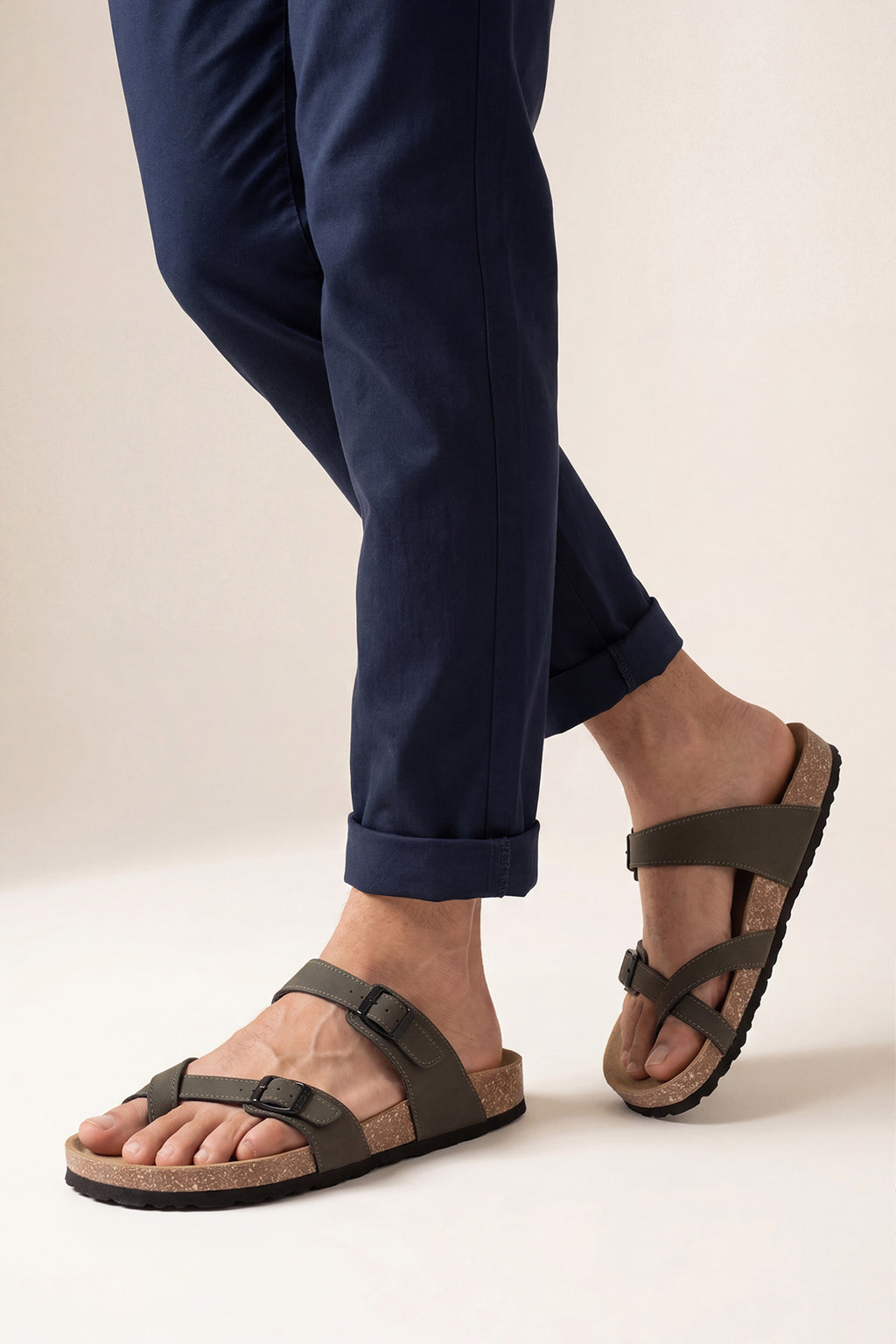 Olive One Toe Sandals for Men - Image 1