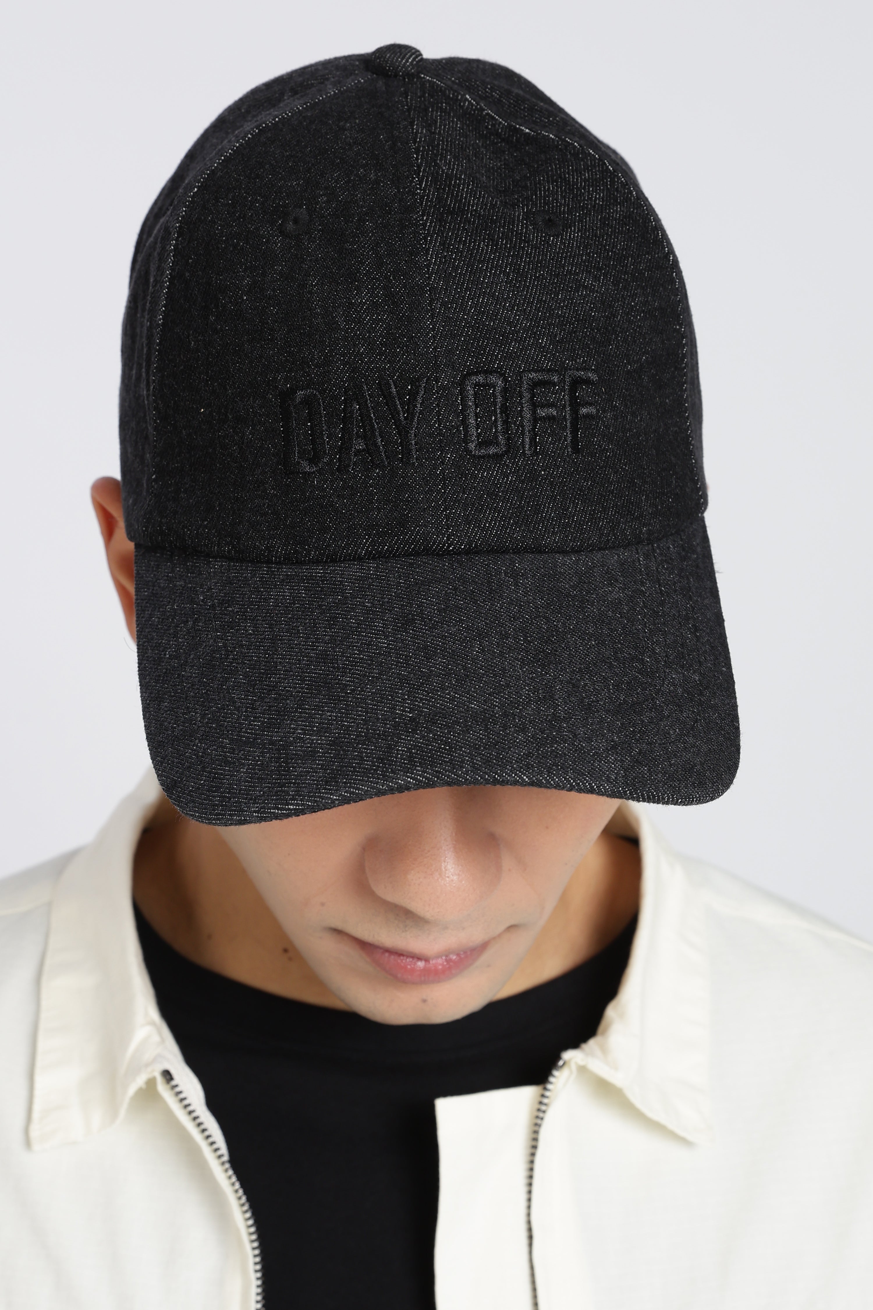 Black Embroidered Cap for Men - Image 5