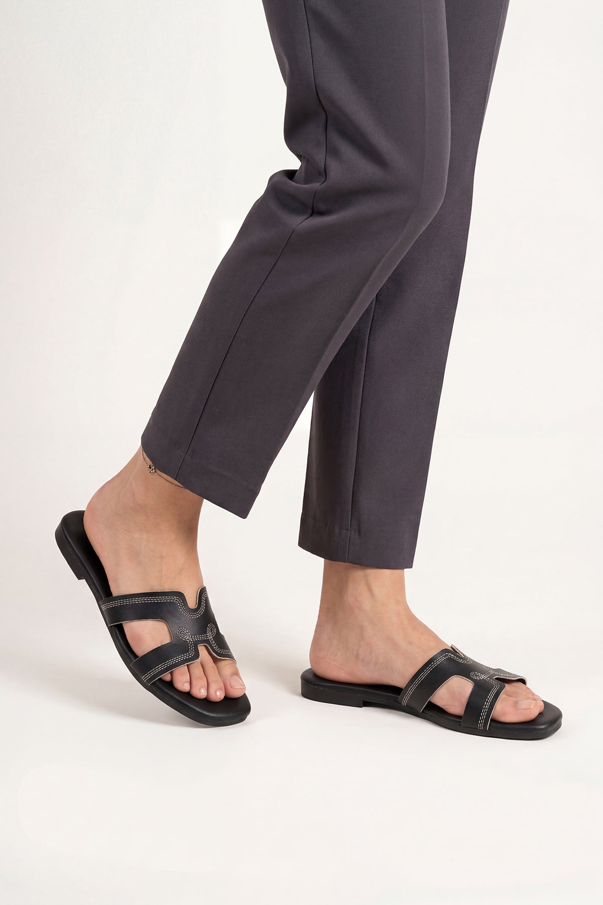 Black Solid Flats for Women - Image 1