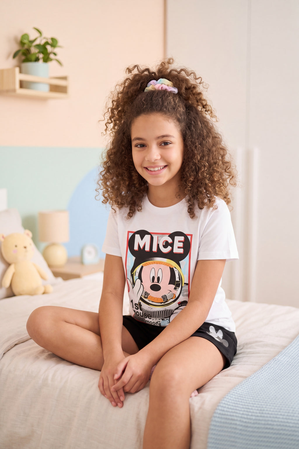 White Minnie Mouse Graphic Printed Regular Fit Night Suit for Tweens Girls - Image 1