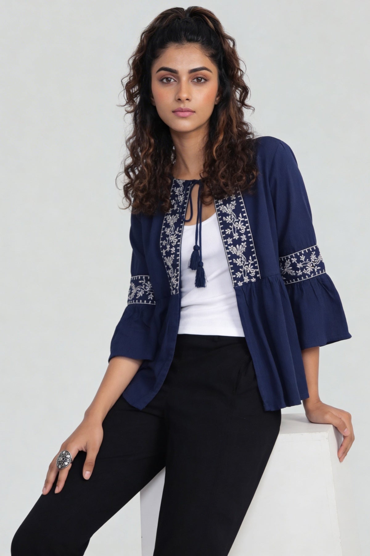Blue Regular Fit Embroidered Tunic for Women - Image 4