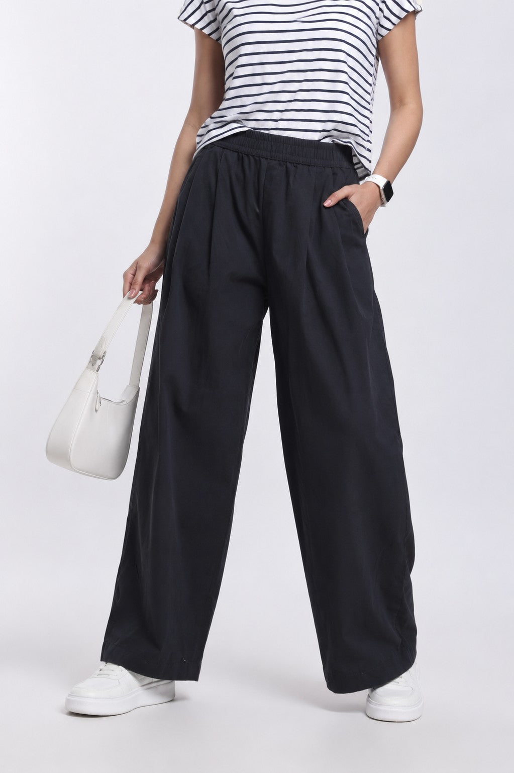 Navy Solid Regular Fit Trouser for Women - Image 1