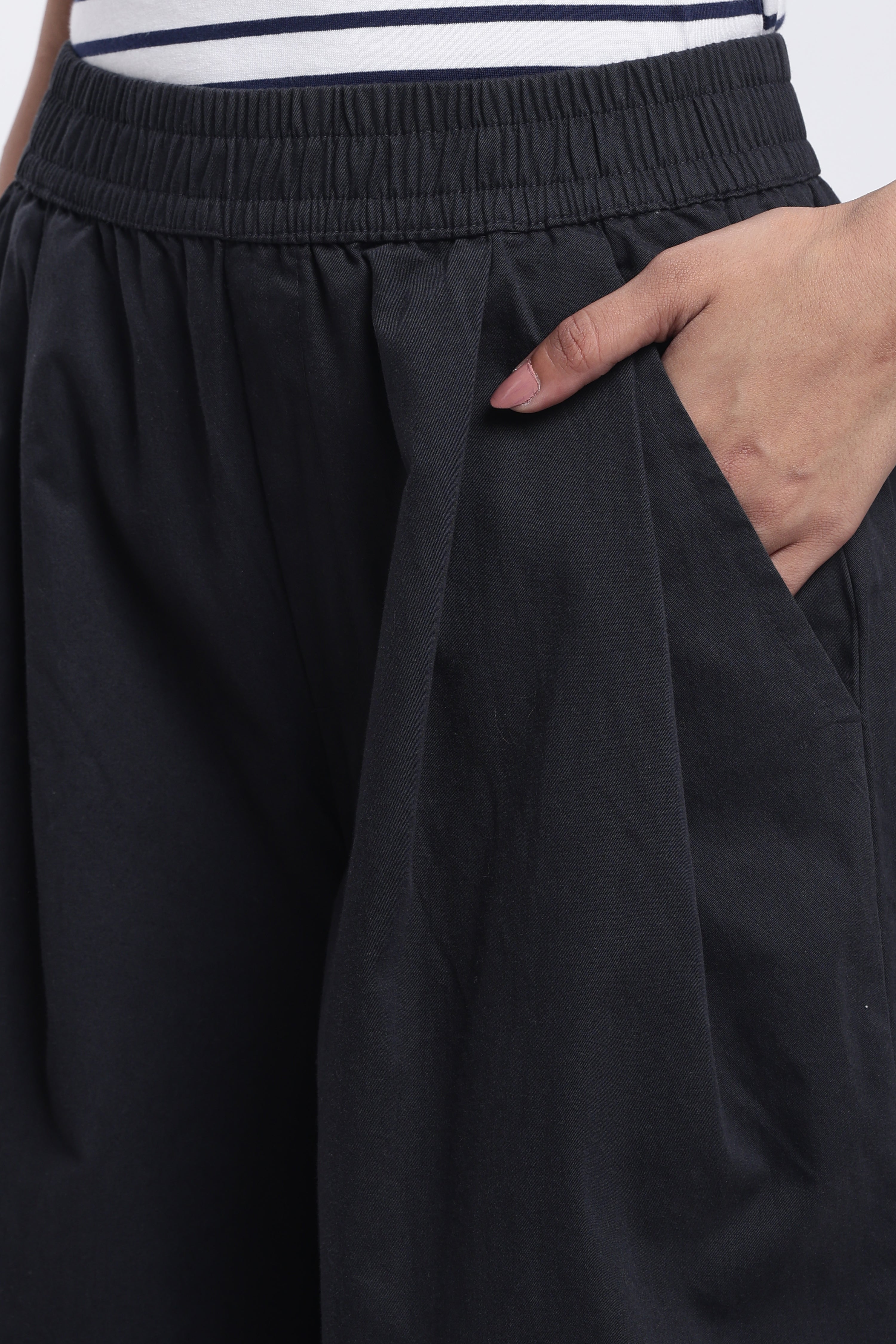 Navy Solid Regular Fit Trouser for Women - Image 7