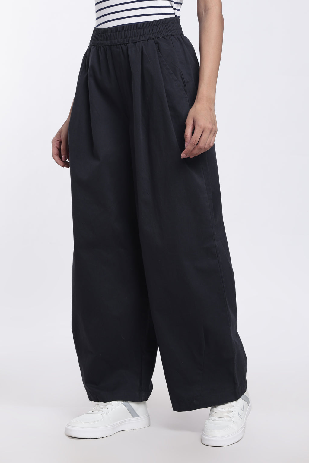 Navy Solid Regular Fit Trouser for Women - Image 4