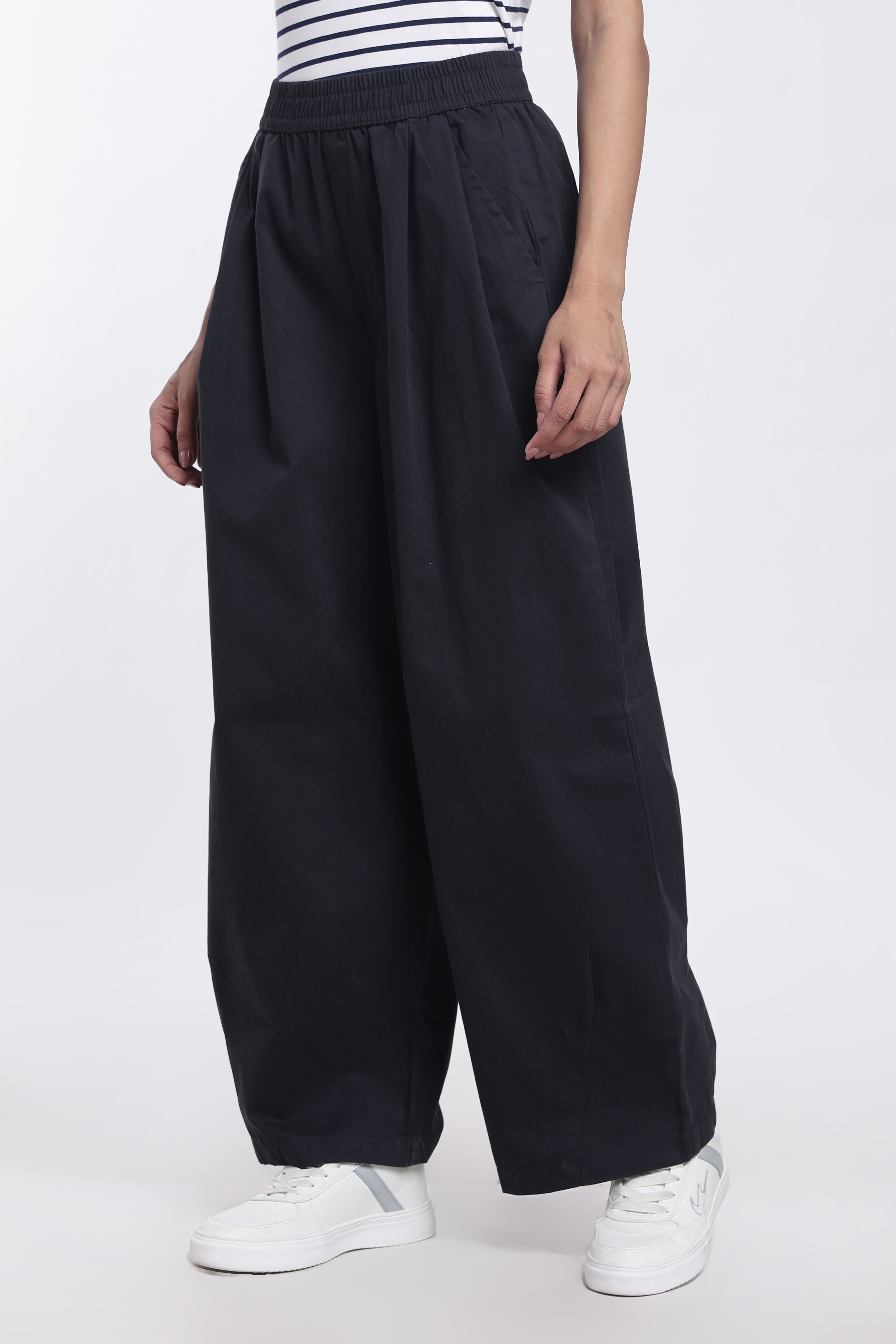 Navy Solid Regular Fit Trouser for Women - Image 4