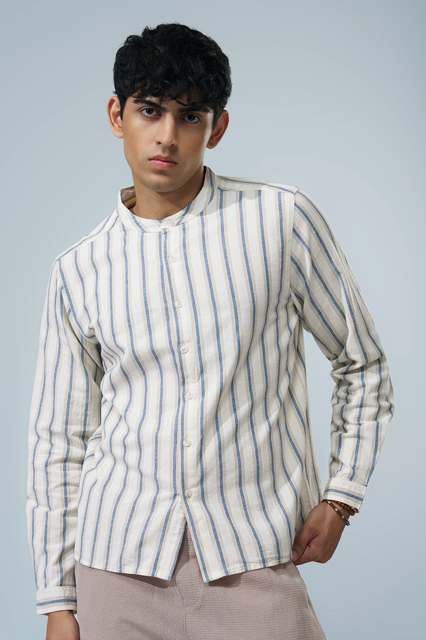 Off White Striped Regular Fit Shirt For Men - Image 2