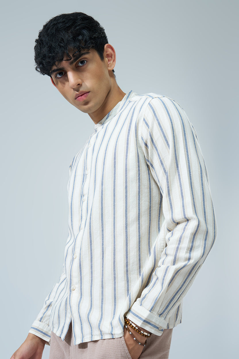 Off White Striped Regular Fit Shirt For Men - Image 4
