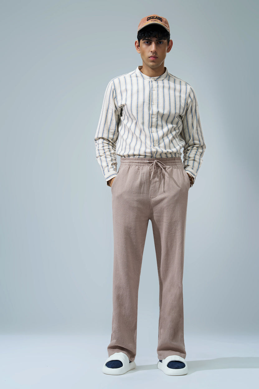 Off White Striped Regular Fit Shirt For Men - Image 6