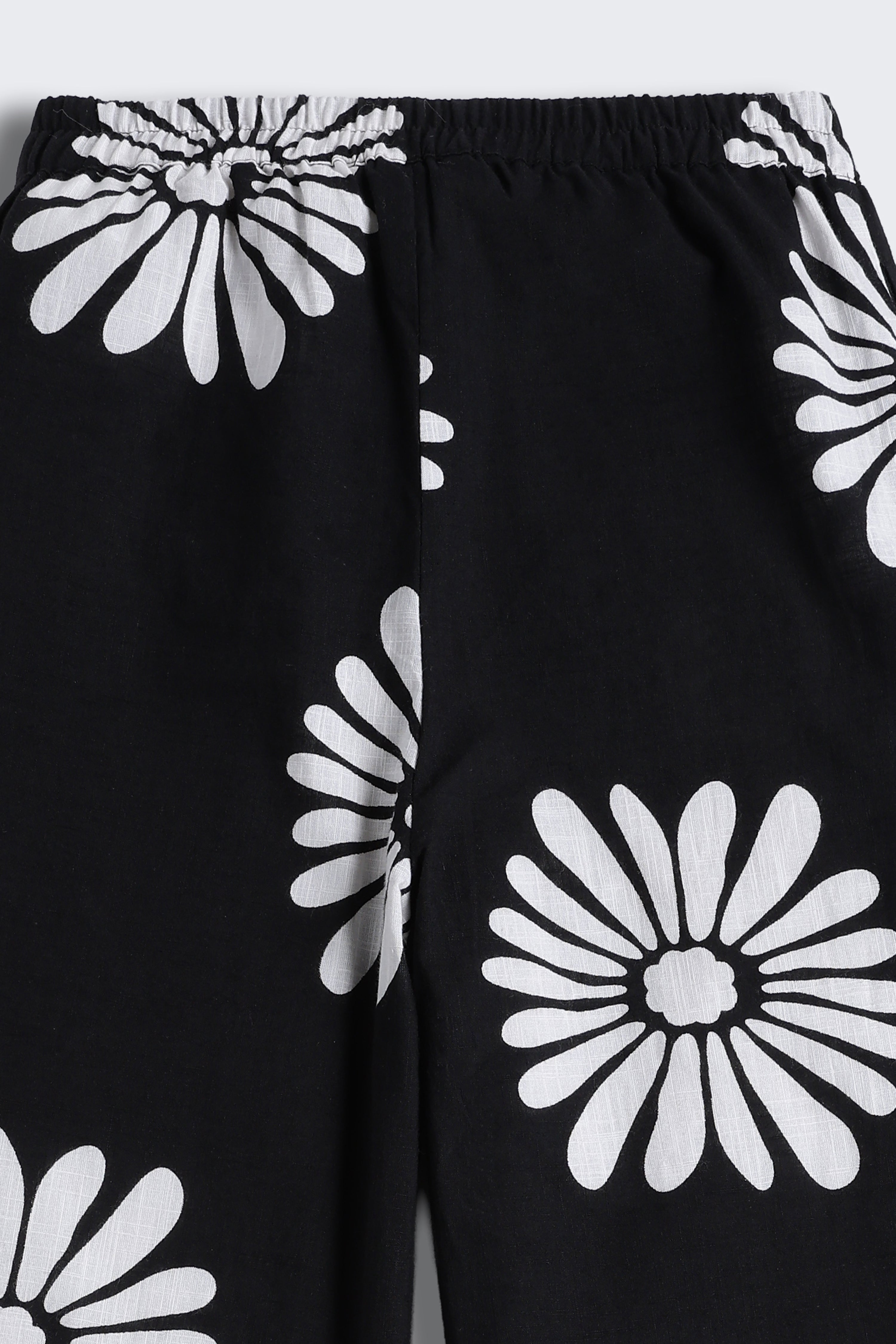 Black Floral Printed Mid Rise Regular Fit Pant for Tweens Girls - Image 4