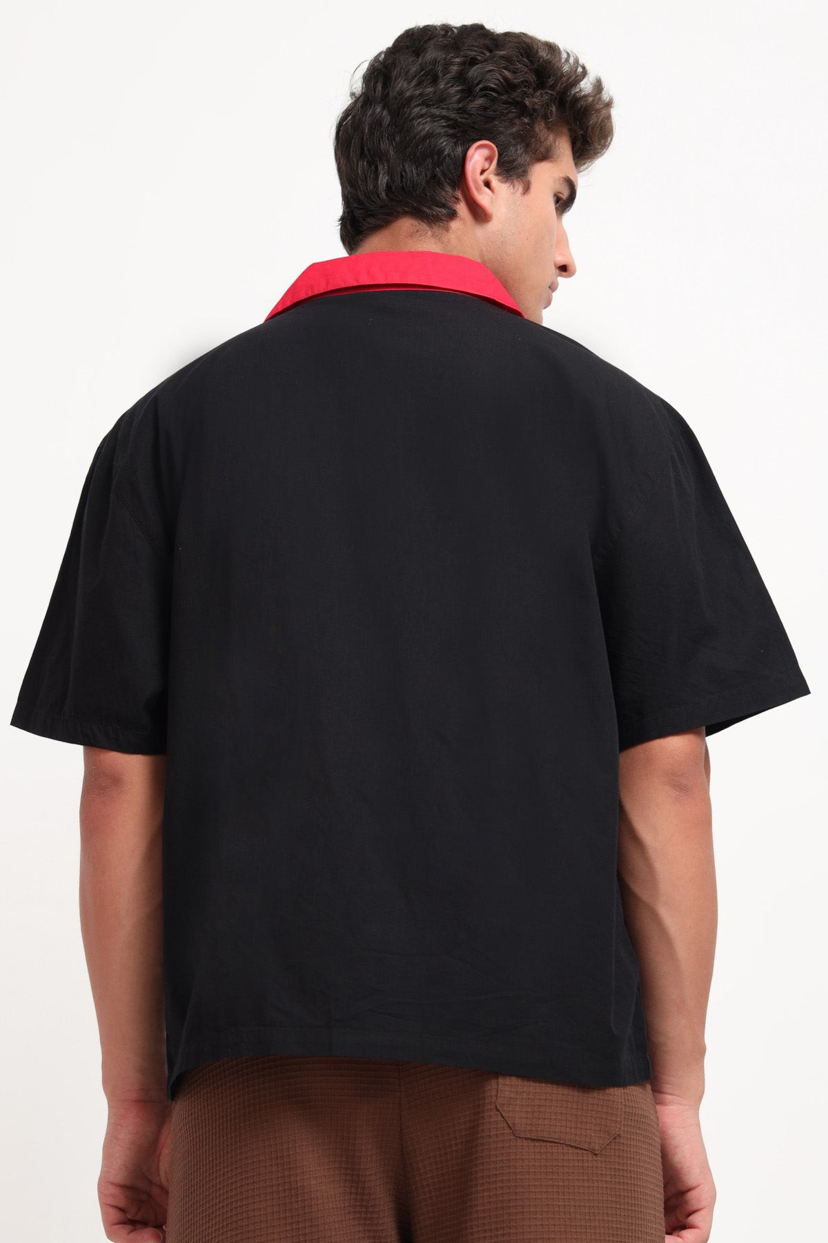Red Colourblocked Boxy Fit Shirt for Men - Image 5