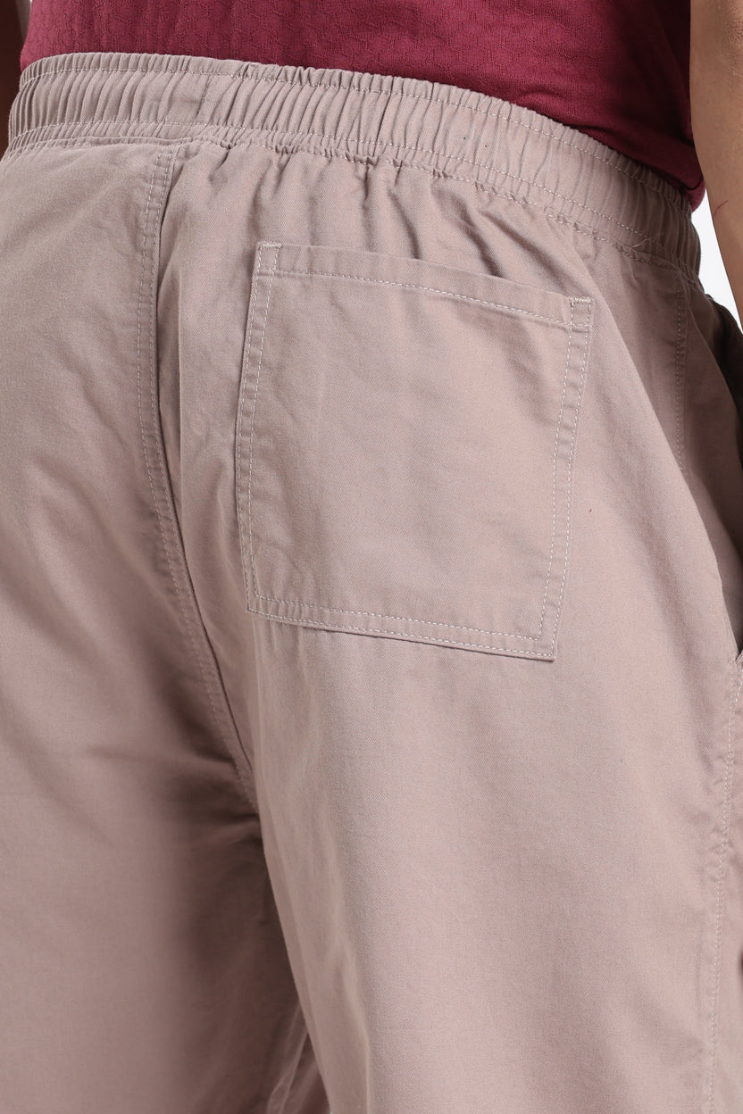 Mauve Solid Boxy Fit Shorts For Men - Image 3