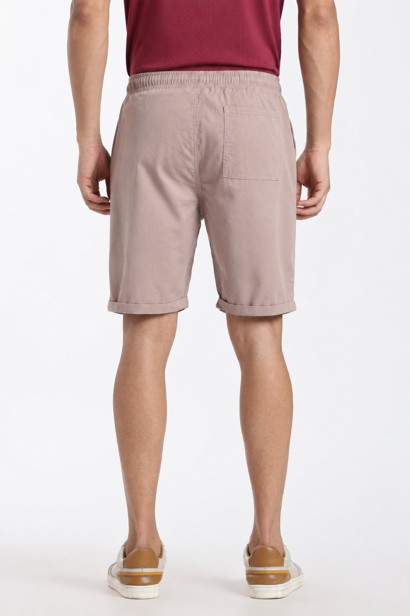 Mauve Solid Boxy Fit Shorts For Men - Image 5