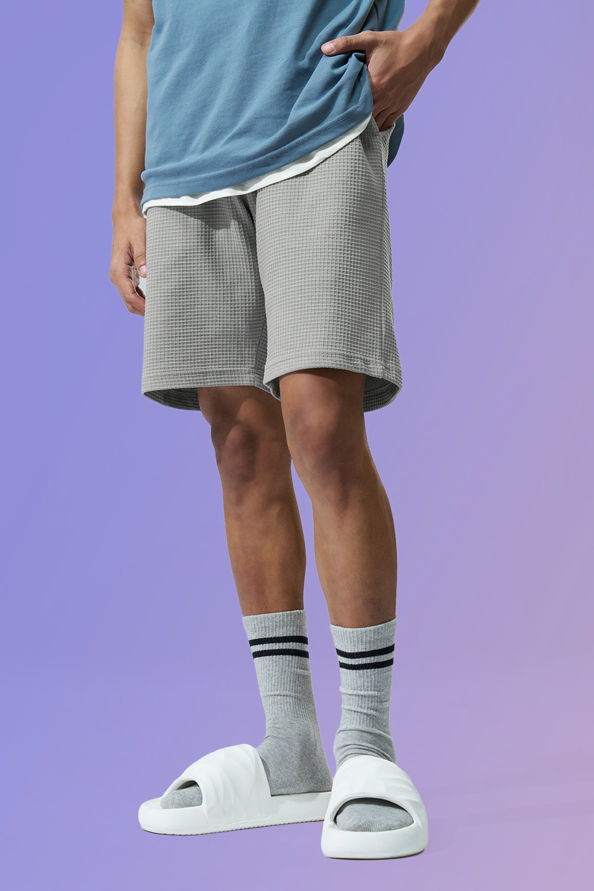 Grey Textured Regular Fit Shorts for Men - Image 1