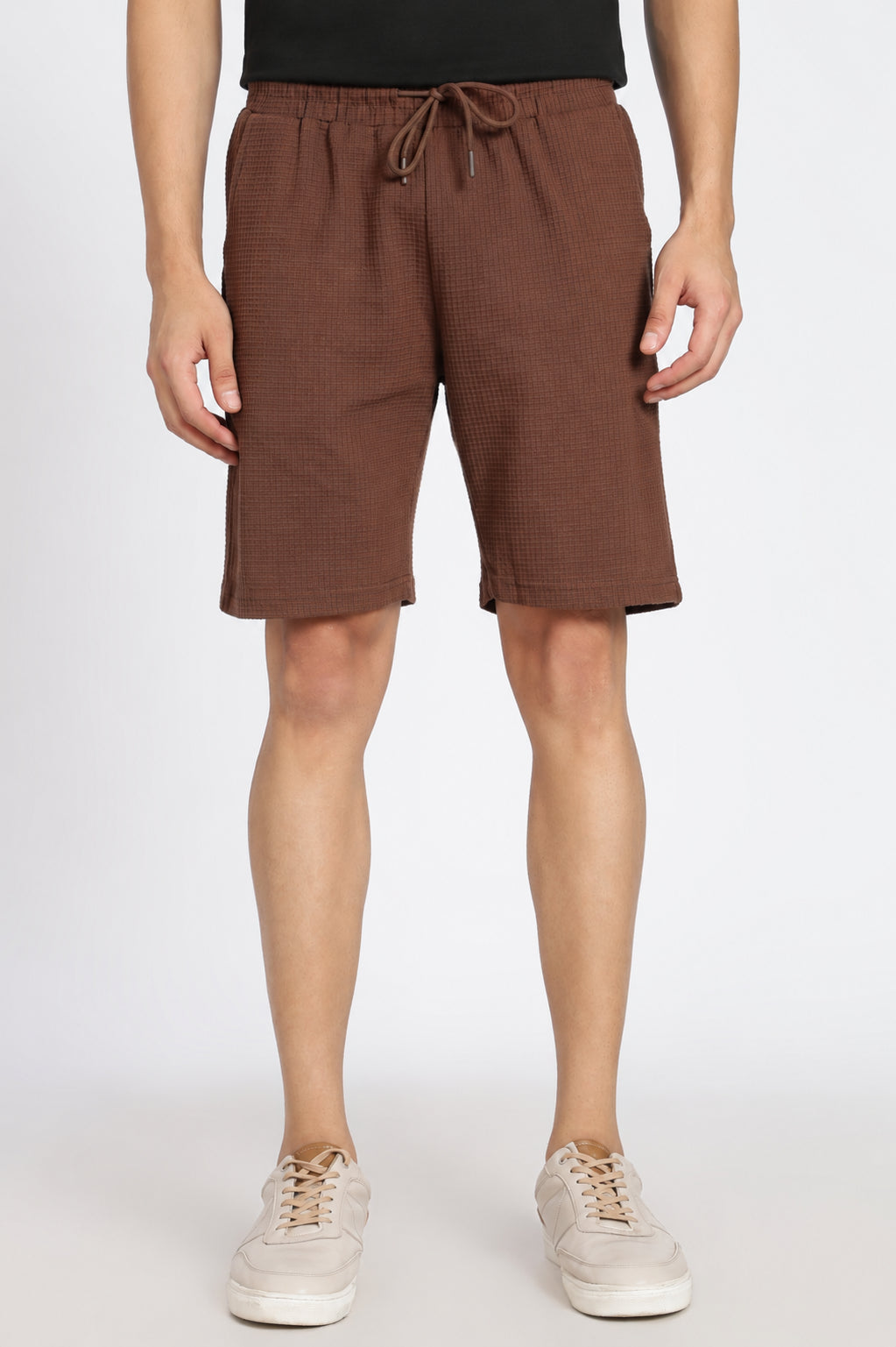 Brown 3 Pocketed Regular Fit Shorts for Men - Image 2