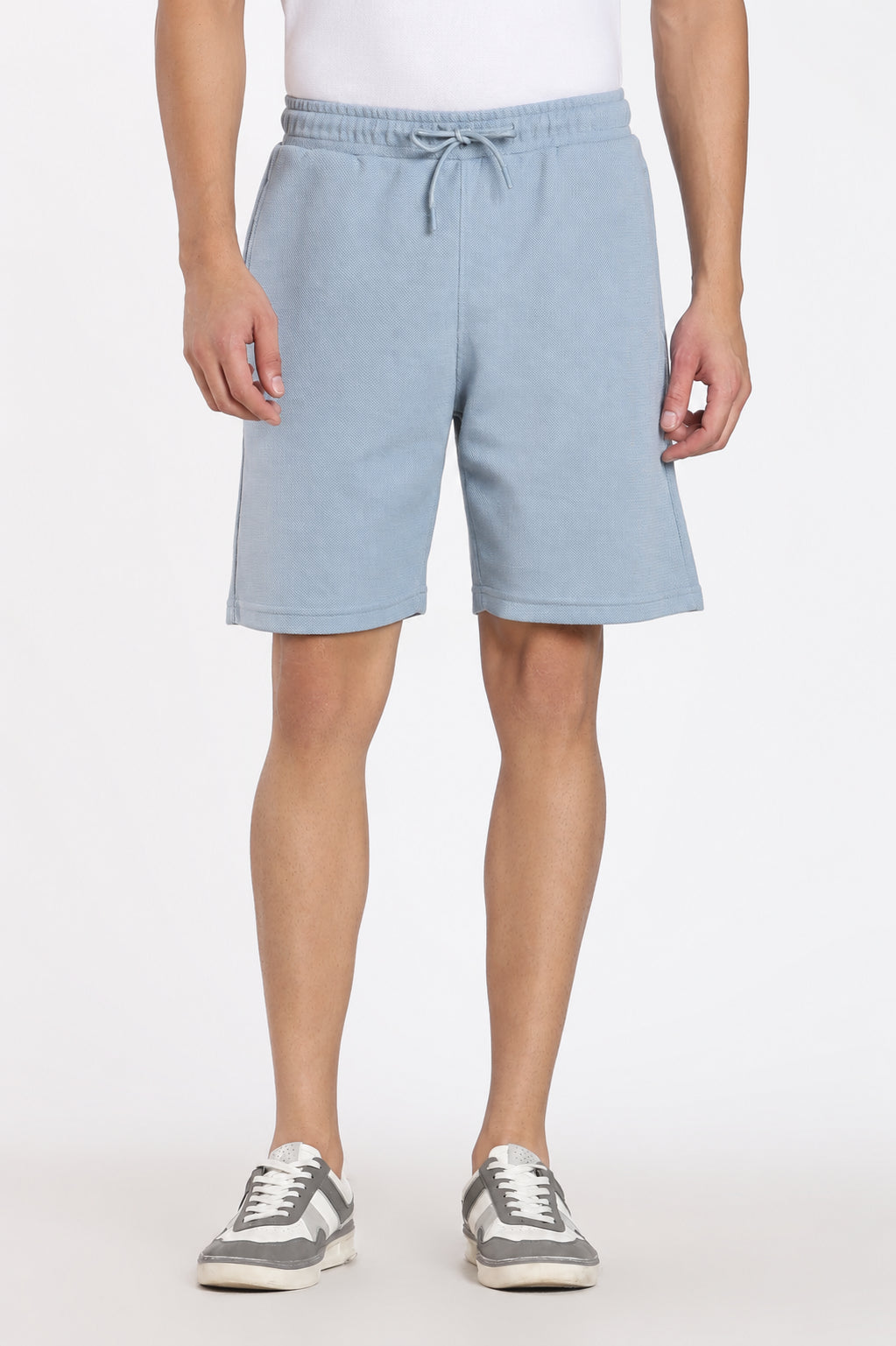 Light Blue 3 Pocketed Regular Fit Shorts for Men - Image 2