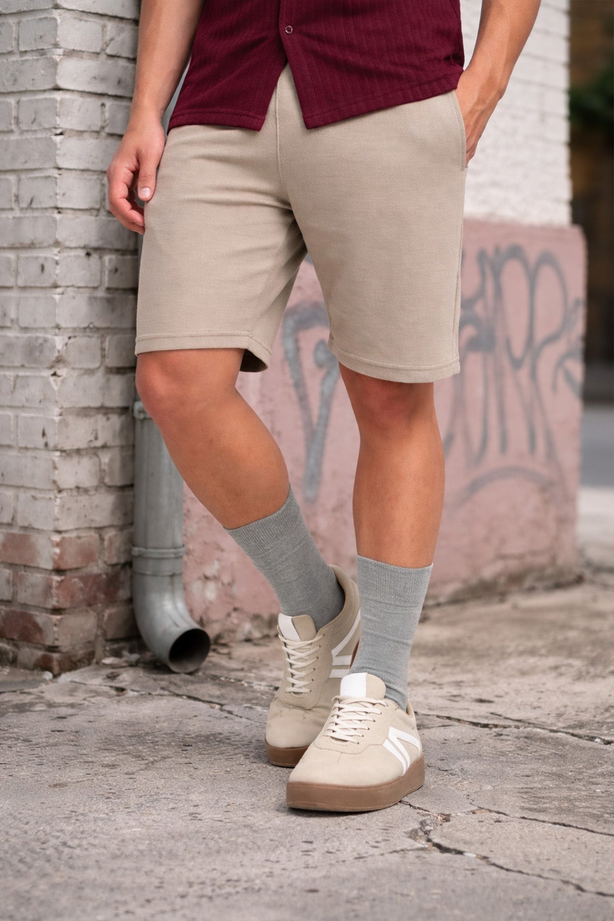 Beige Solid Regular Fit Shorts for Men - Image 1