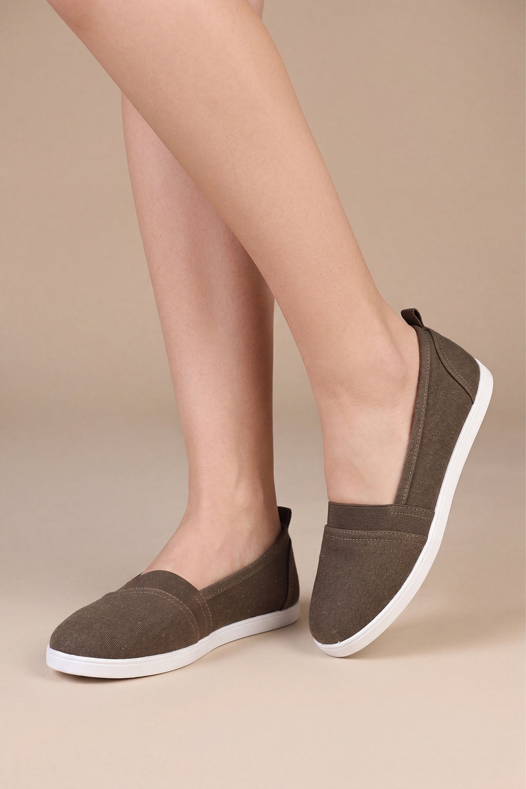 Brown Textured Ballerinas for Women - Image 1