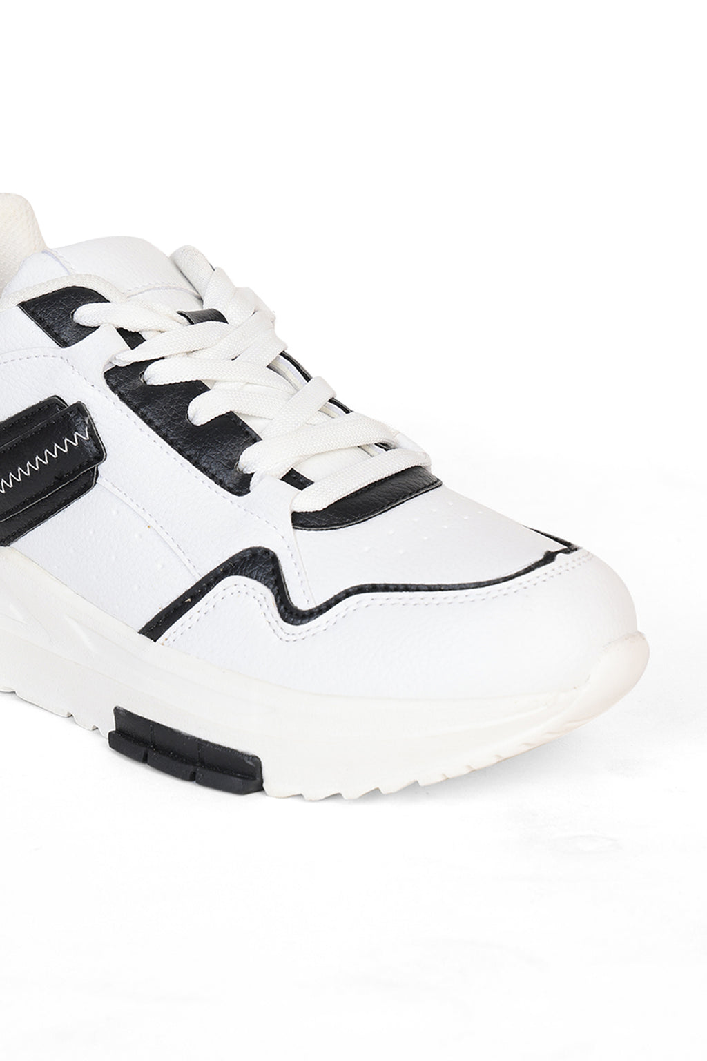 Black Colourblocked Sneakers for Men - Image 3