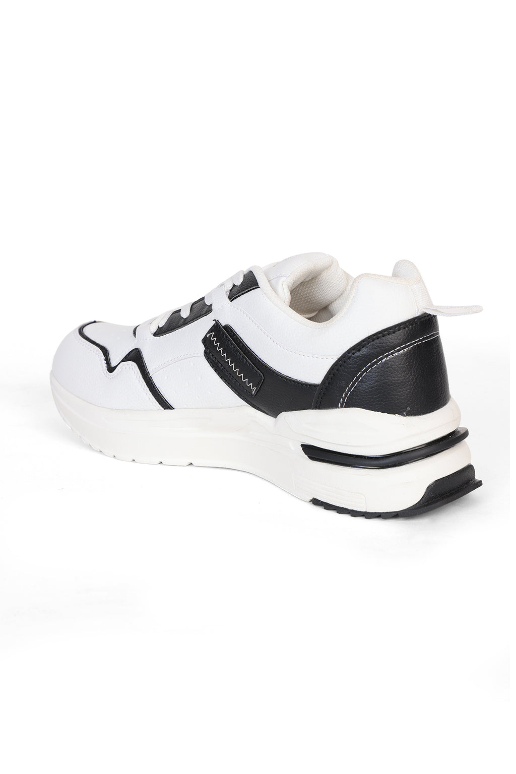 Black Colourblocked Sneakers for Men - Image 4