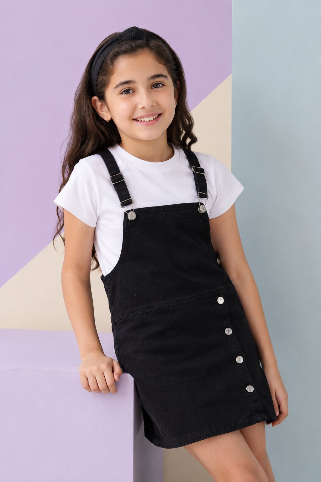 Black Solid Dungaree With T-Shirt for Tweens Girls - Image 1