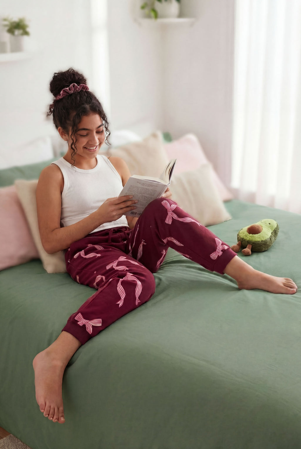 Maroon Regular Fit Joggers For Tweens Girls - Image 1