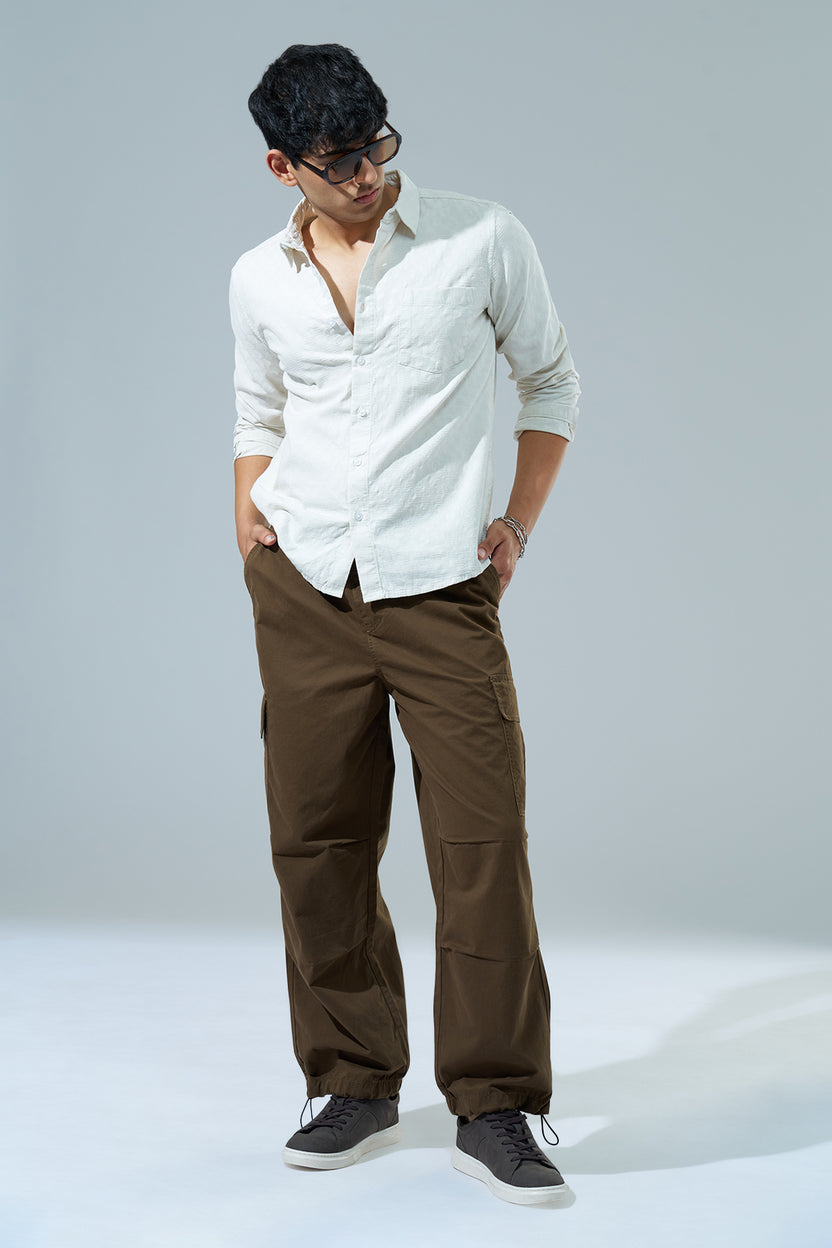 Off White Textured Regular Fit Casual Shirt For Men - Image 6
