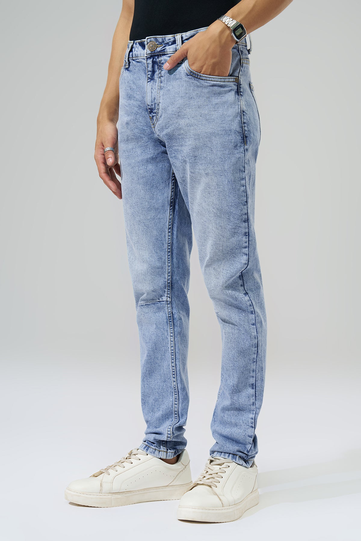 Light Blue Washed Carrot Fit Jeans for Men - Image 4