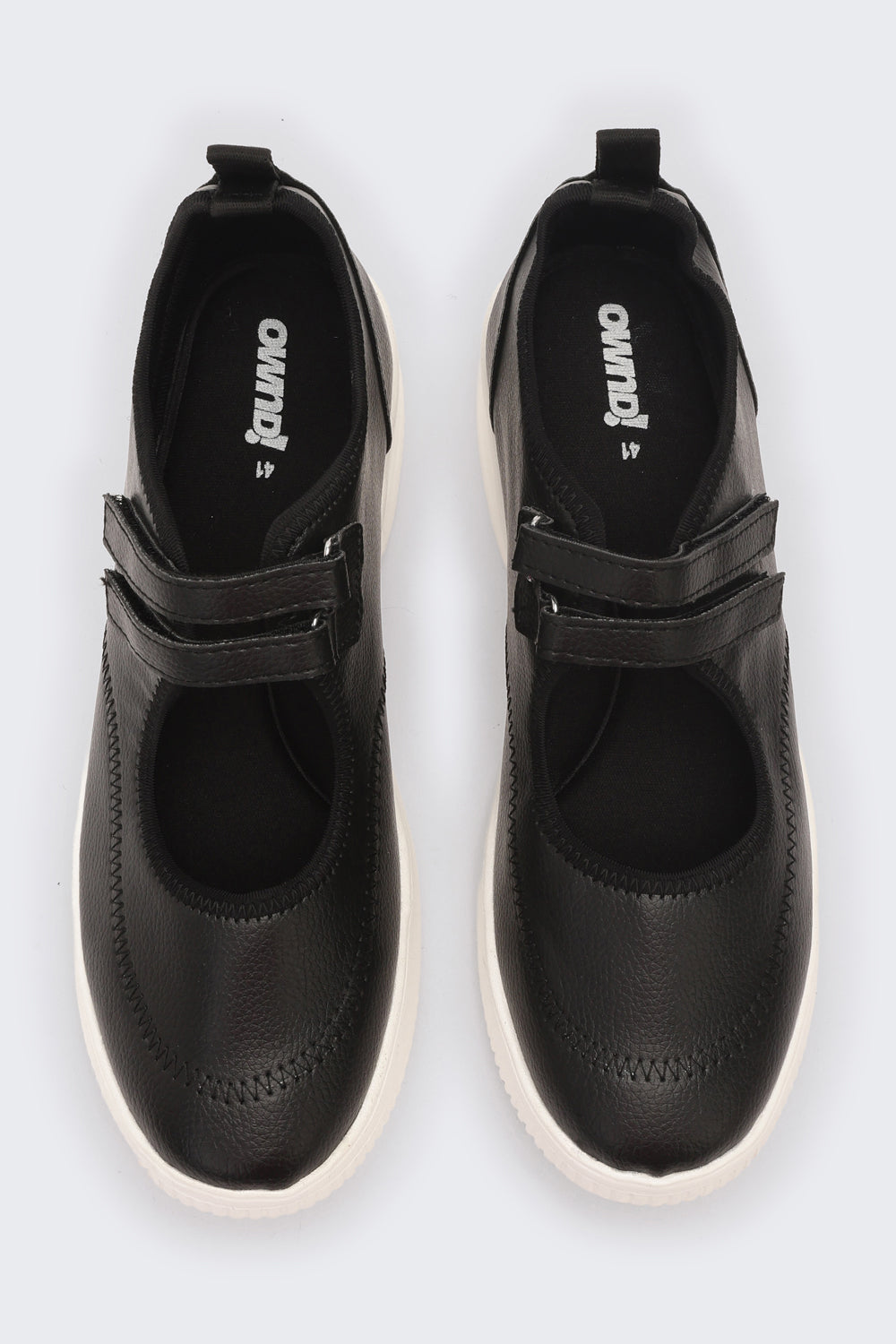 Black Solid Sneakers for Women - Image 4
