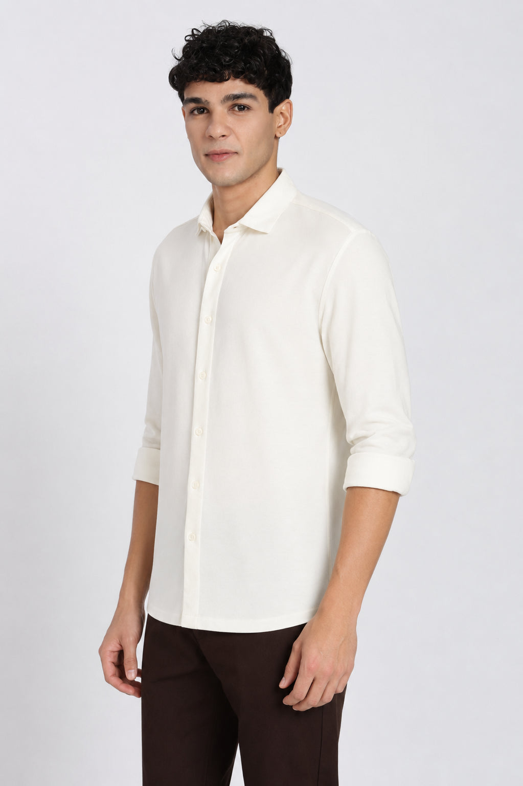 Off White Solid Regular Fit Casual Shirt for Men - Image 4