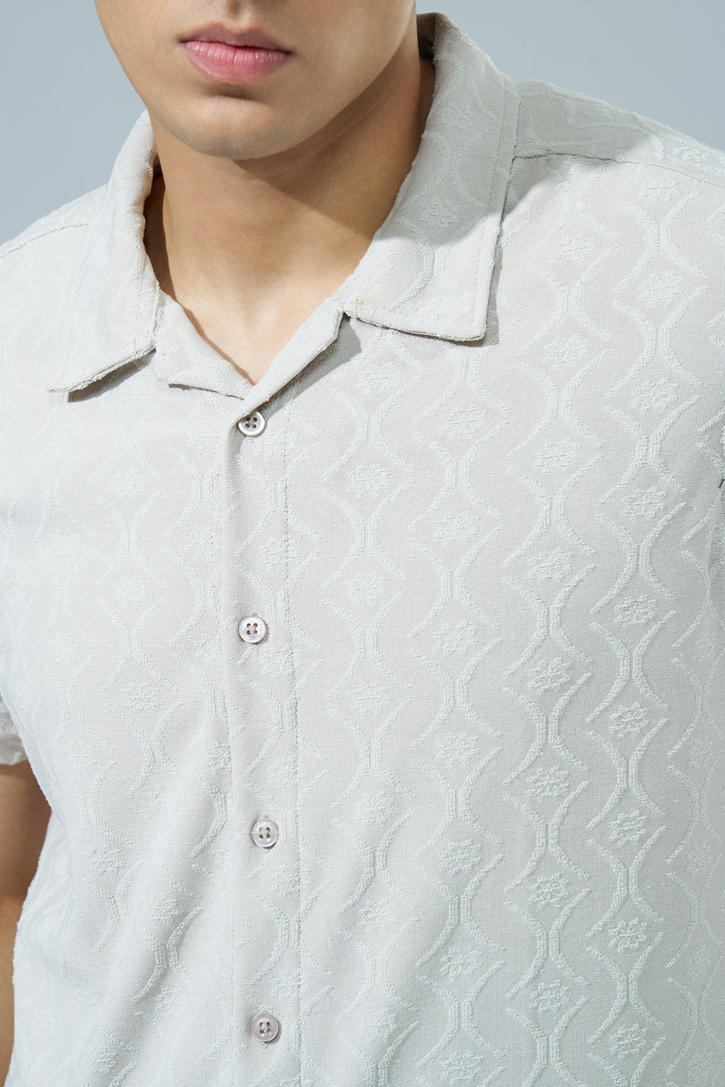 Off White Textured Regular Fit Casual Shirt for Men - Image 3