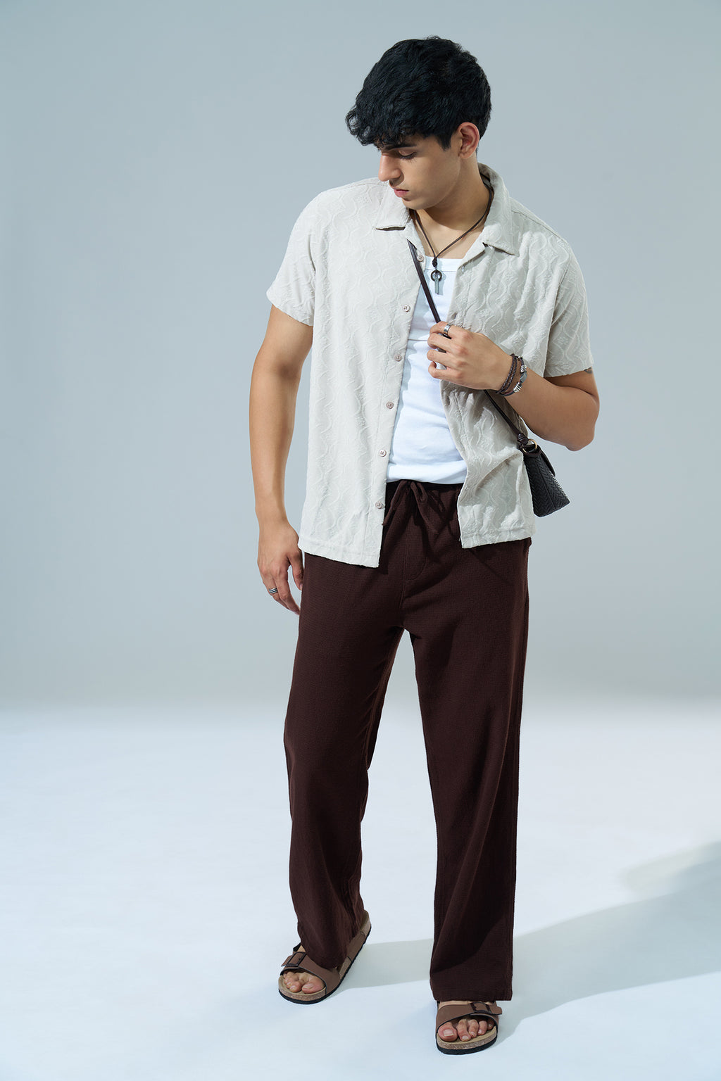 Off White Textured Regular Fit Casual Shirt for Men - Image 6