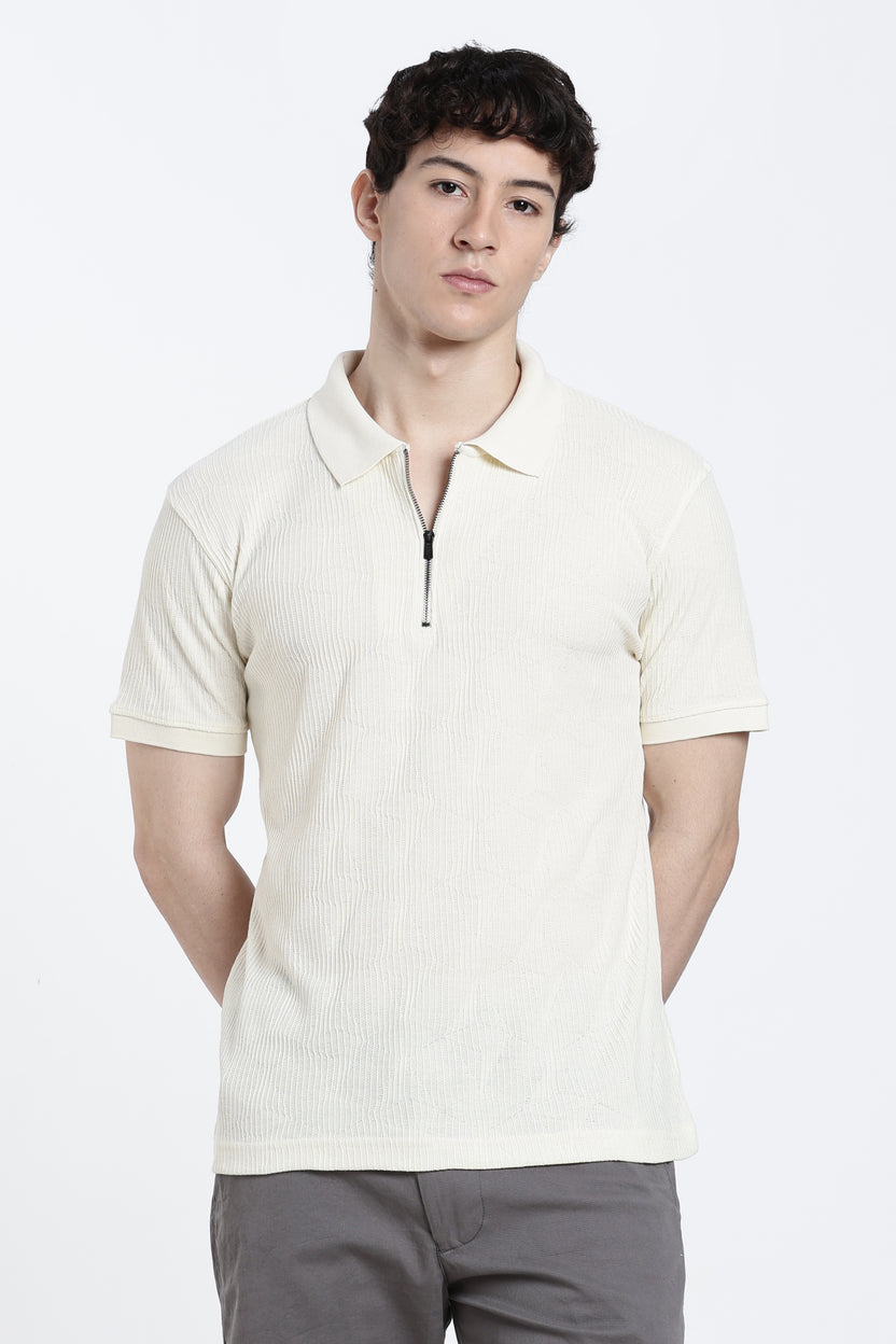 Off White Textured Regular Fit Polo T-Shirt For Men - Image 2