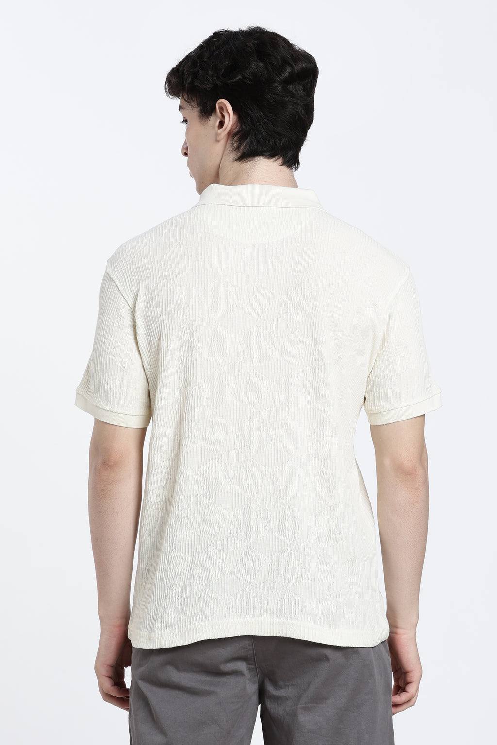 Off White Textured Regular Fit Polo T-Shirt for Men - Image 5