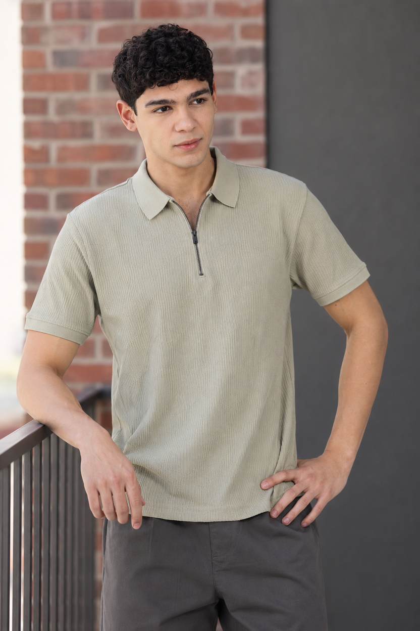 Green Textured Regular Fit Polo T-Shirt For Men - Image 1