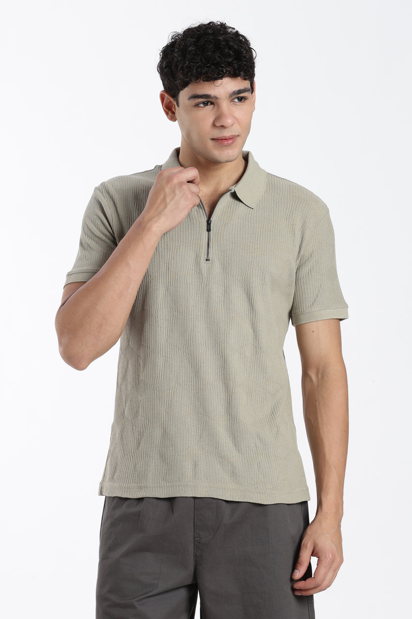 Green Textured Regular Fit Polo T-Shirt For Men - Image 2
