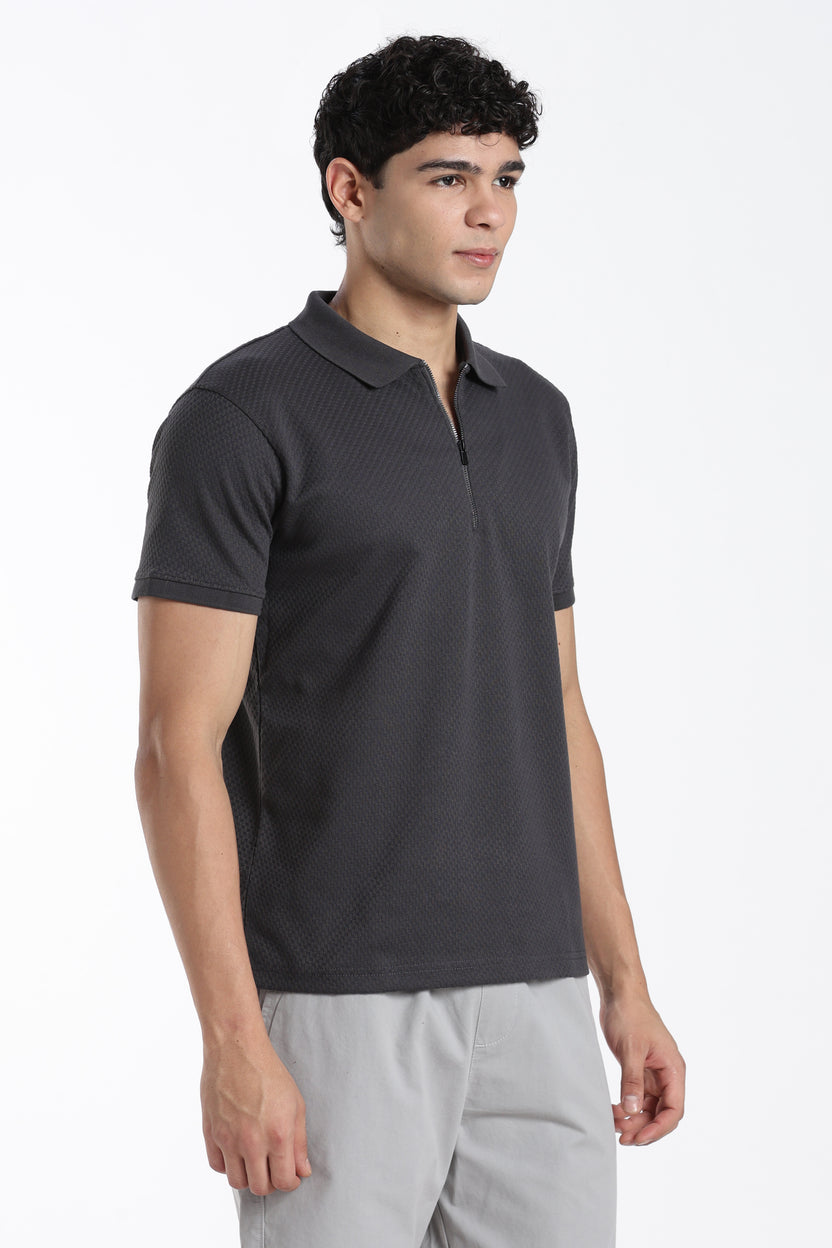 Charcoal Textured Regular Fit Zipper T-Shirt For Men - Image 4