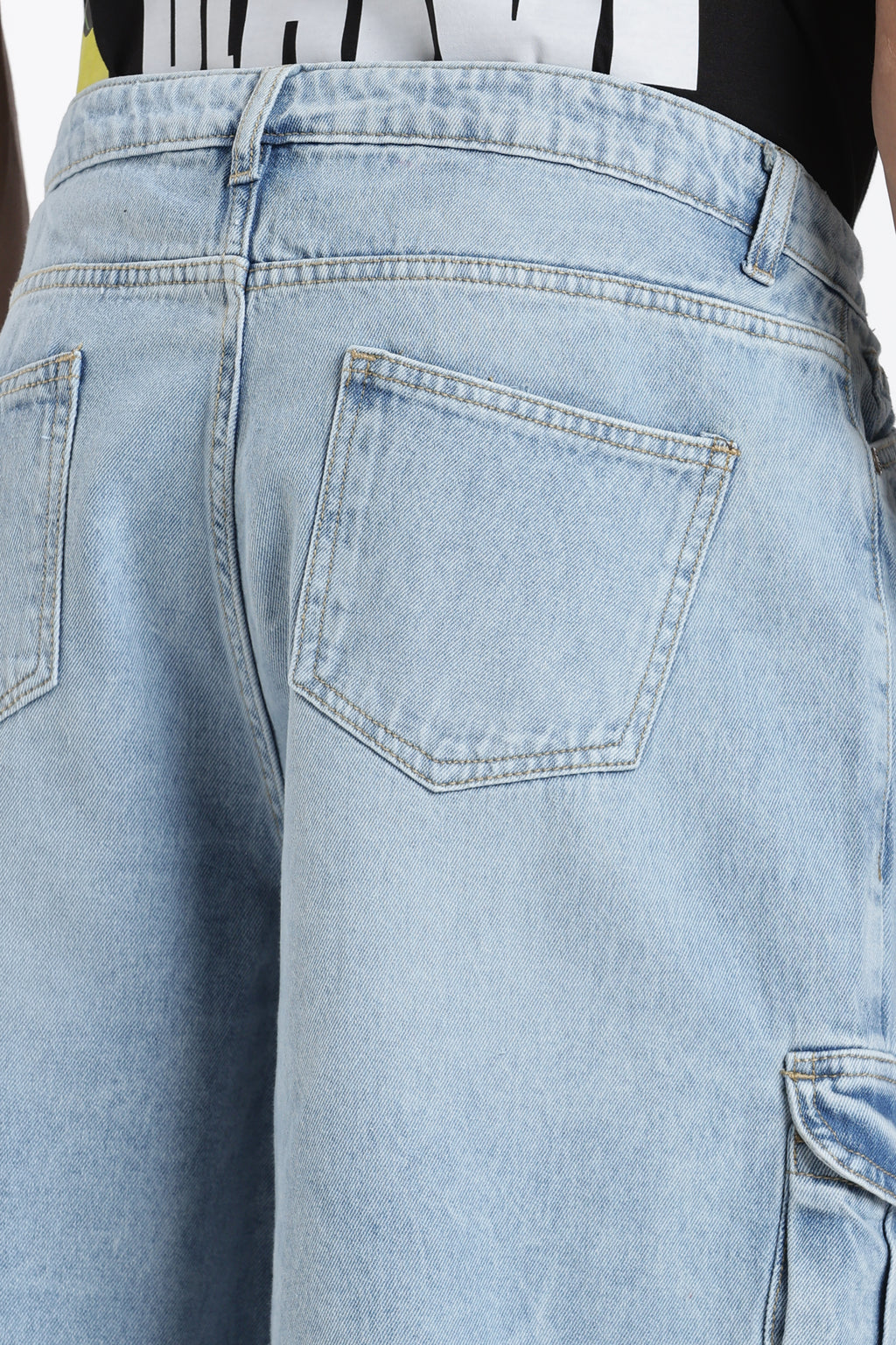Light Blue Solid Regular Fit Shorts for Men - Image 3