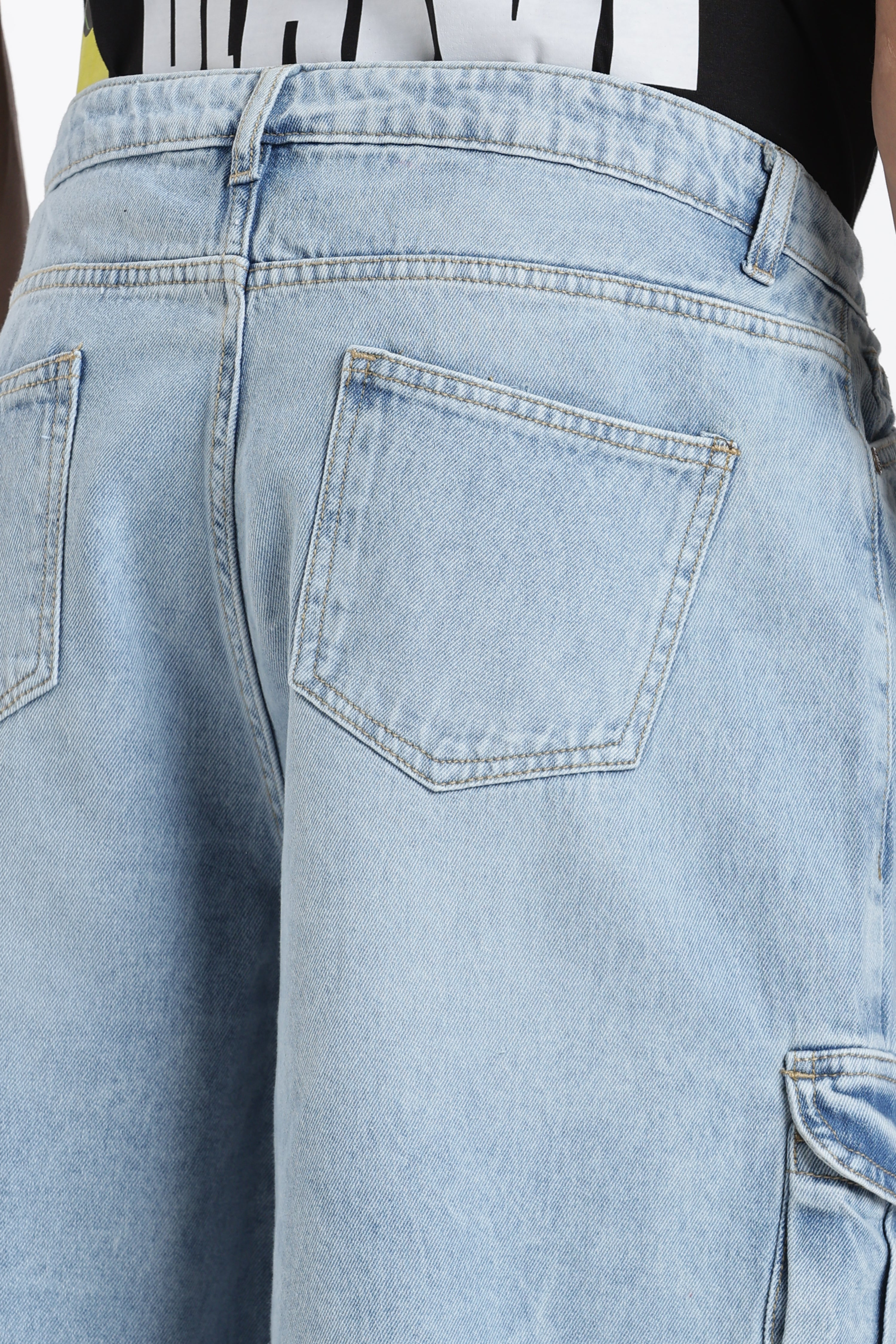 Light Blue Solid Regular Fit Shorts for Men - Image 3