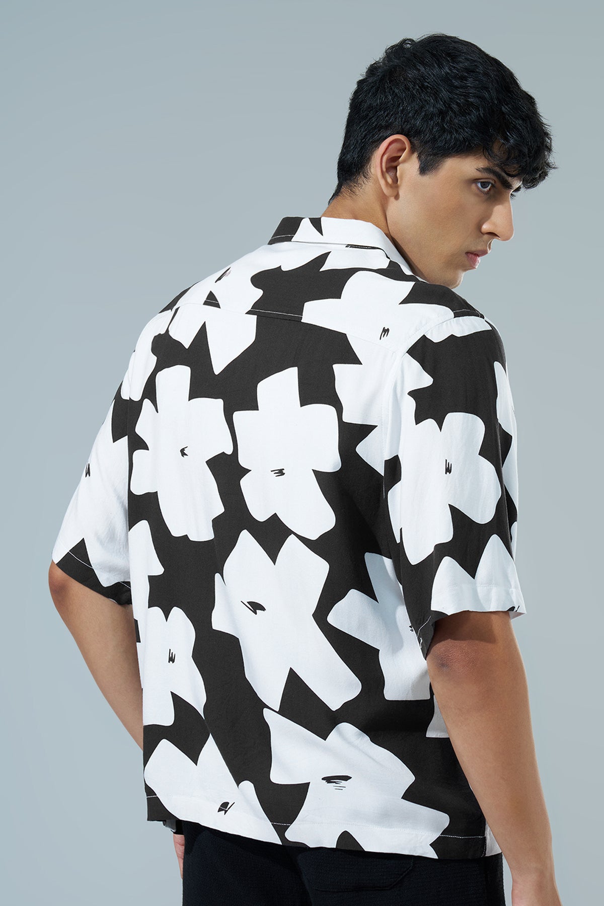 Black Printed Regular Fit Casual Shirt for Men - Image 5