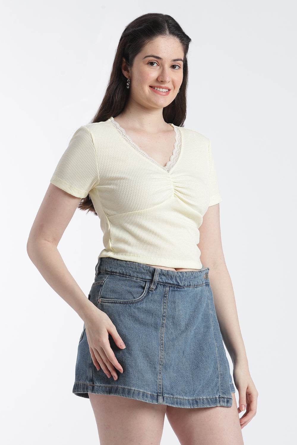 Yellow Slim Fit Crop Top For Women - Image 4