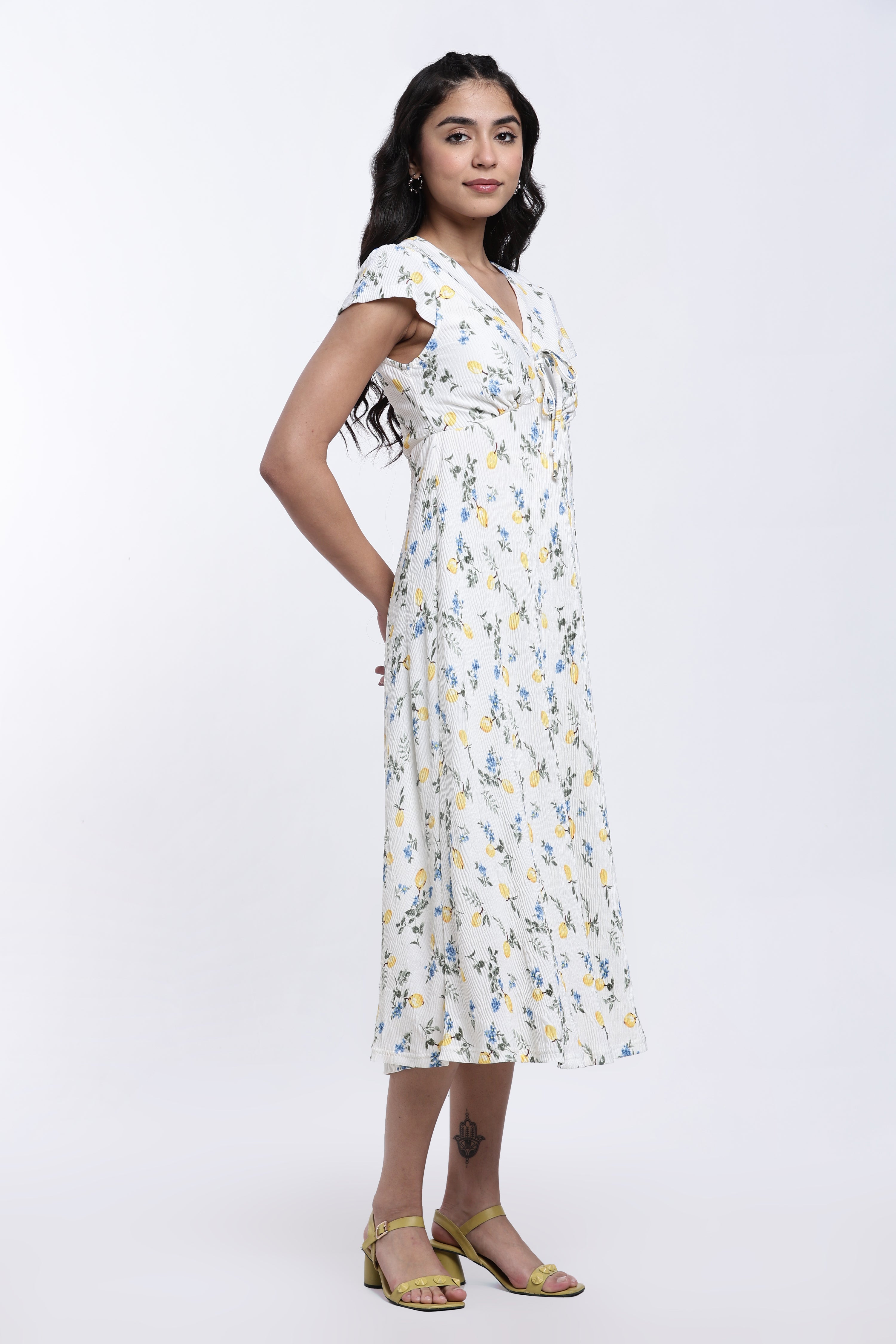 Off White Floral Design Regular Fit Dress for Women - Image 4