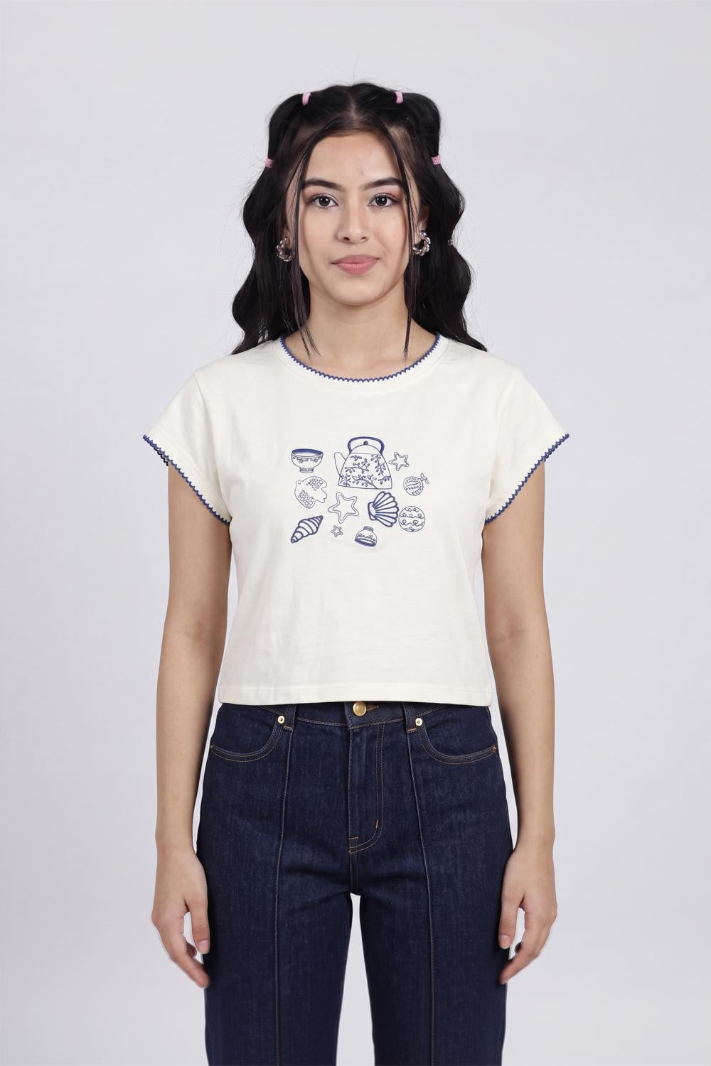 White Sea Life Graphic Printed Crop T-Shirt for Women - Image 2