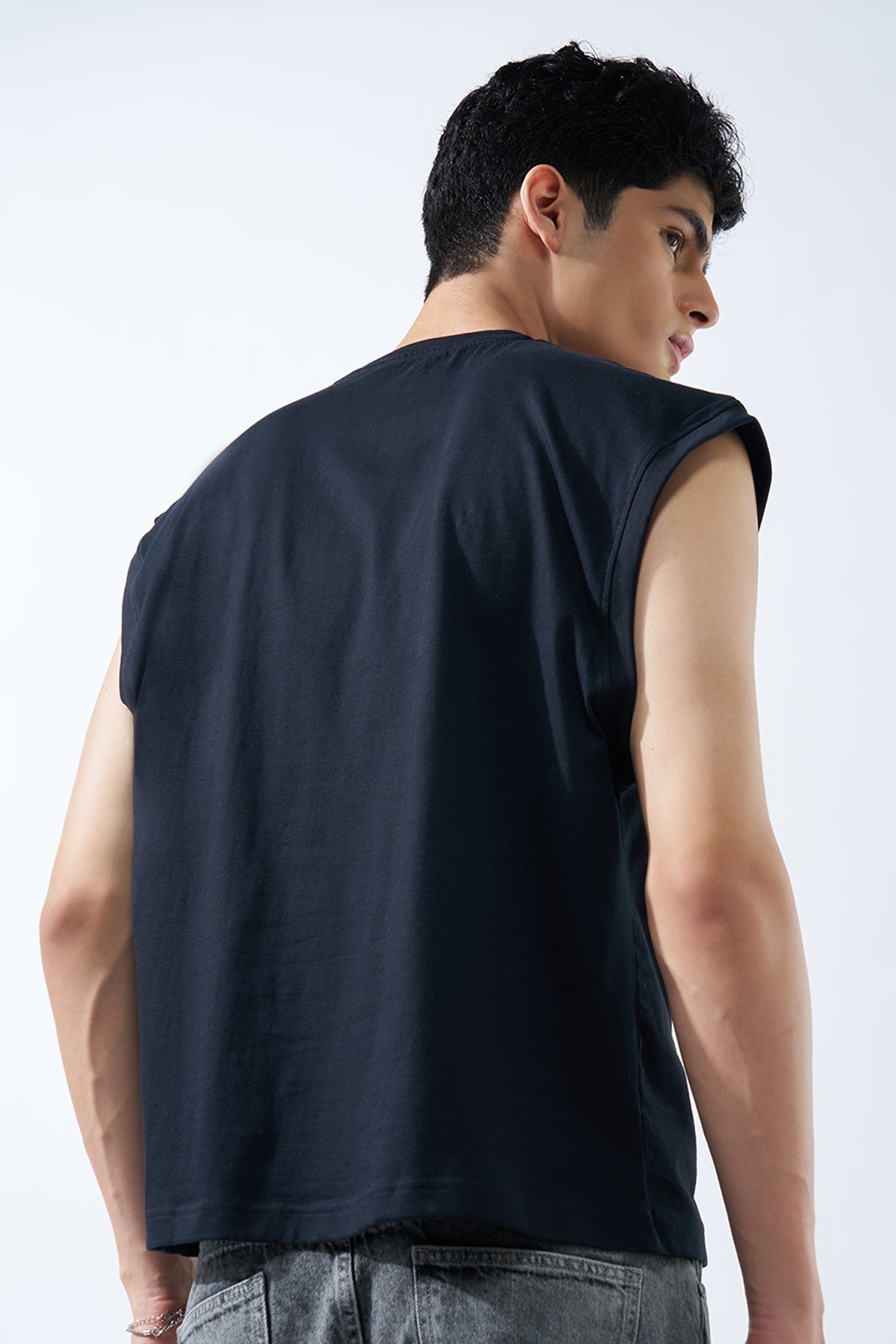 Black Sleeveless Slogan T-Shirt for Men - Image 5