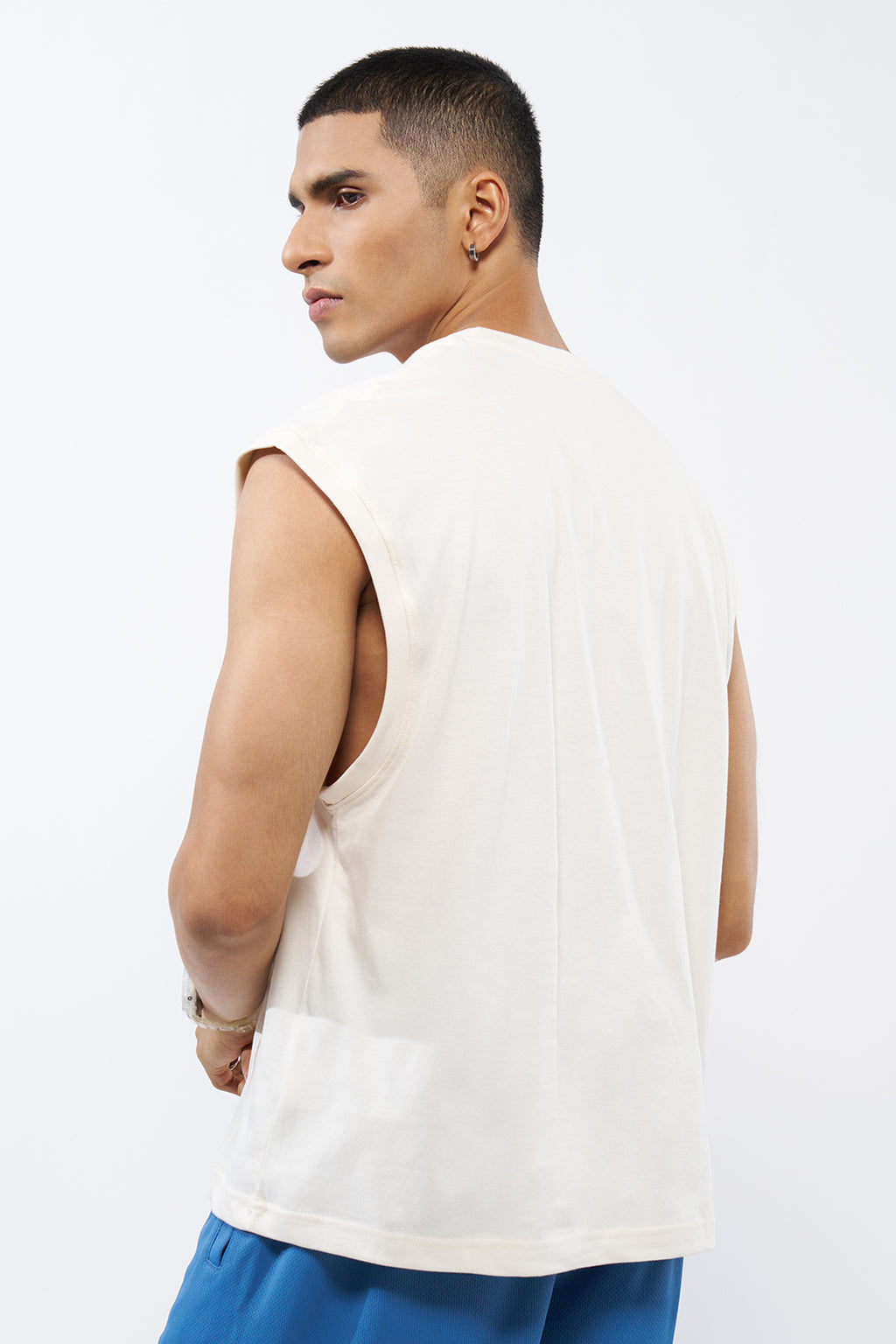 Off White Printed Regular Fit T-Shirt for Men - Image 5