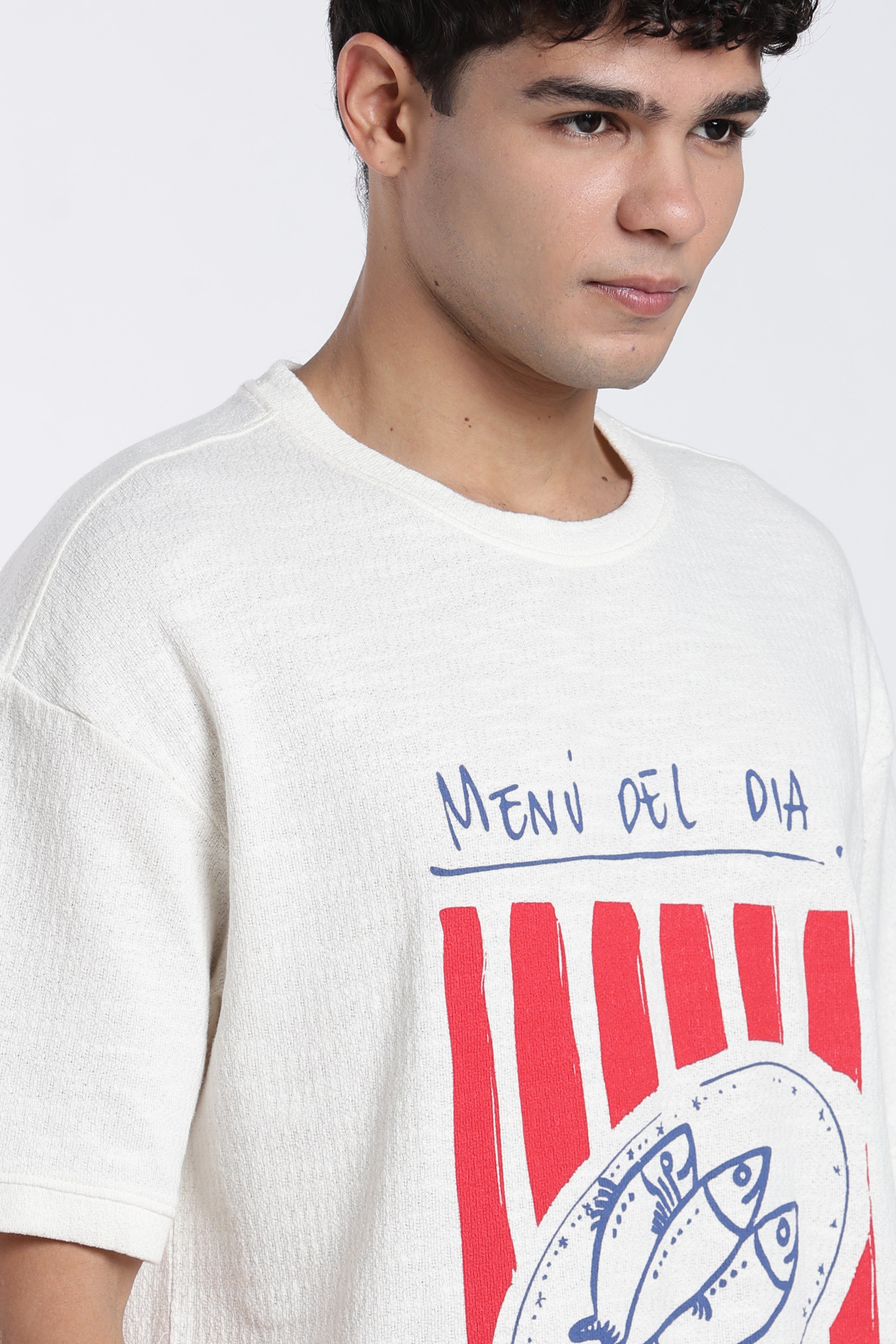Off White Graphic Oversized Fit T-Shirt for Men - Image 3