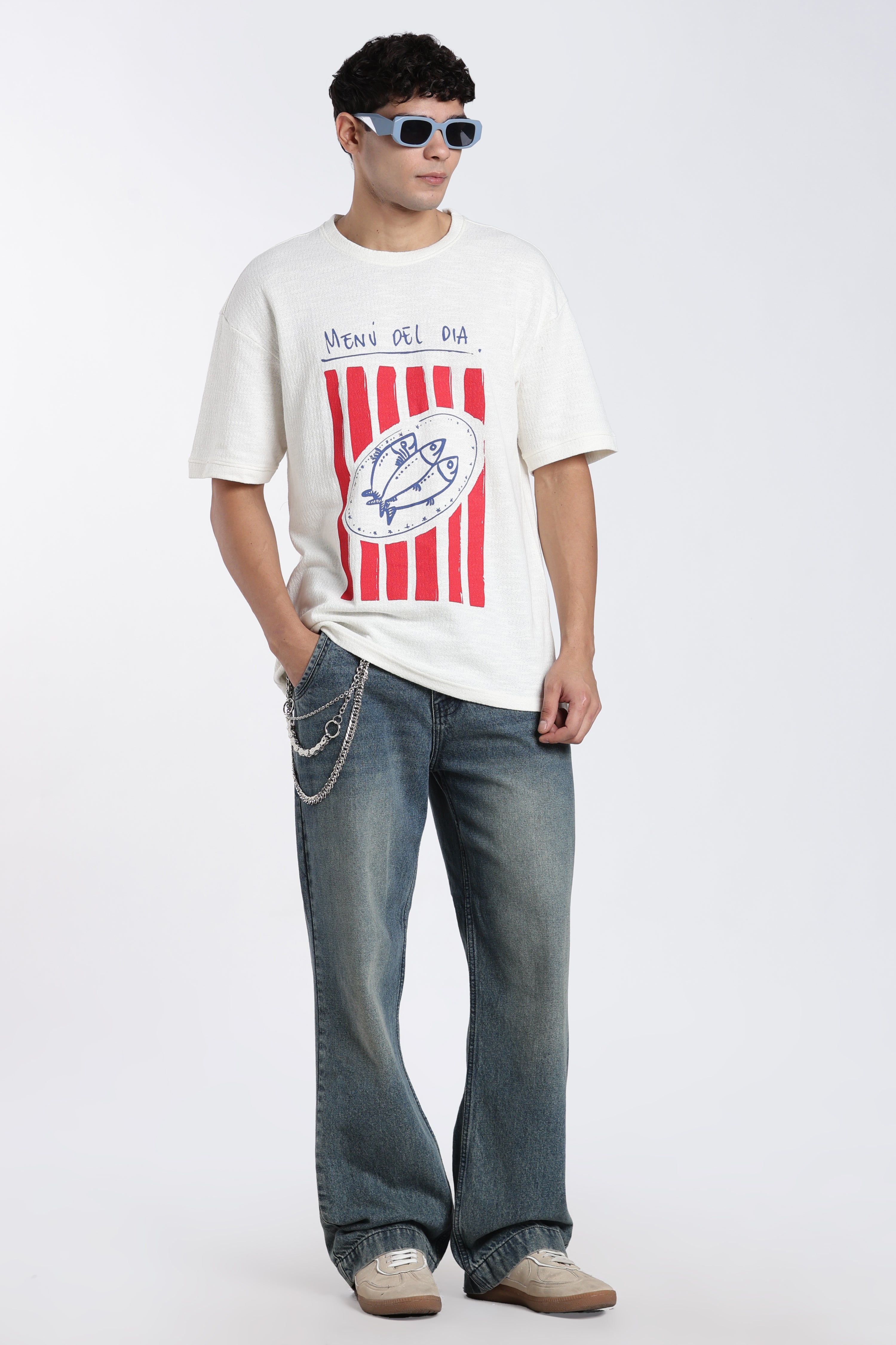 Off White Graphic Oversized Fit T-Shirt for Men - Image 6