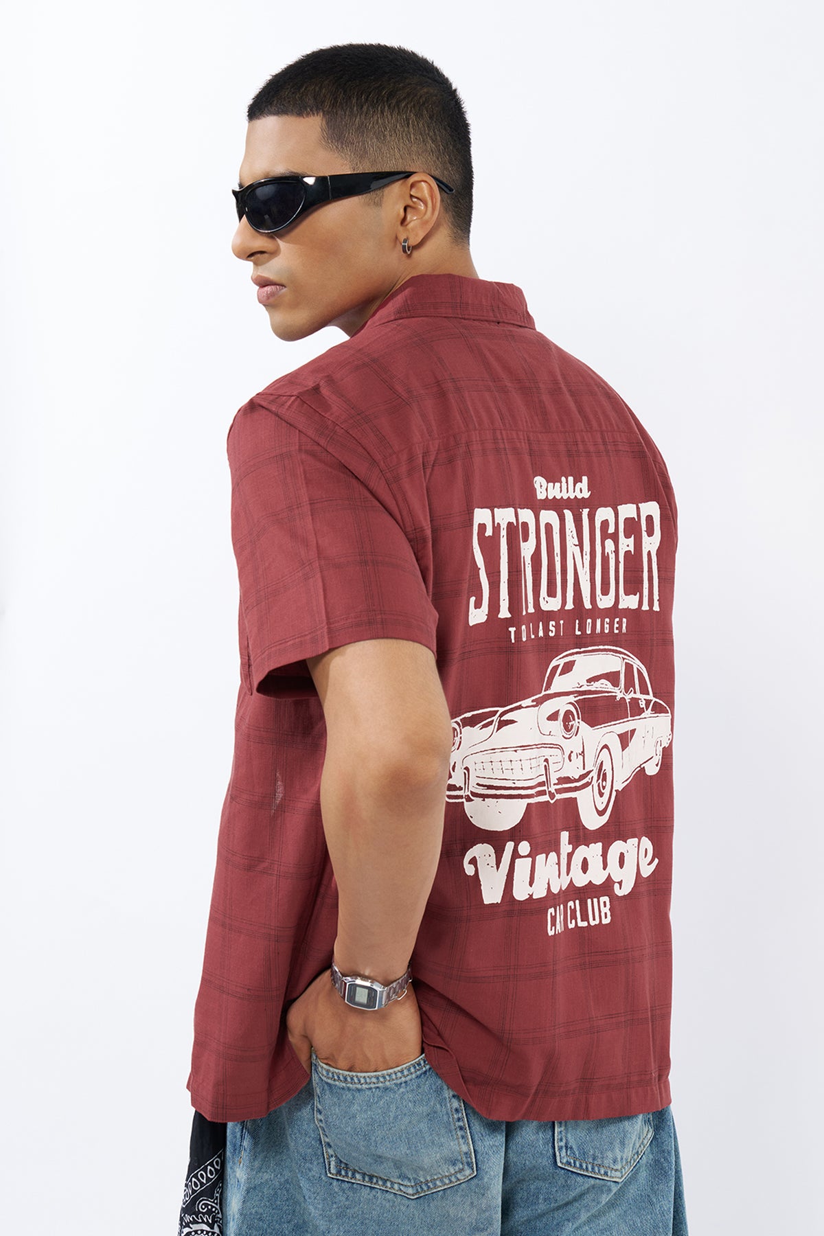 Red Graphic Printed Regular Fit Shirt for Men - Image 1