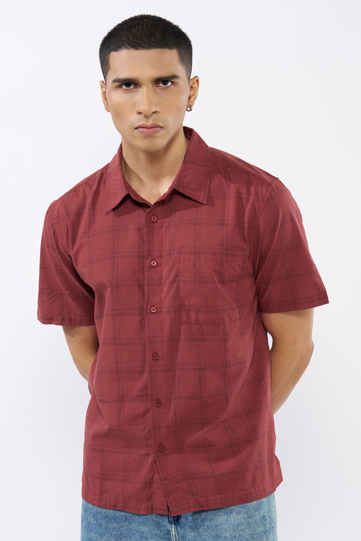 Red Graphic Printed Regular Fit Shirt for Men - Image 2