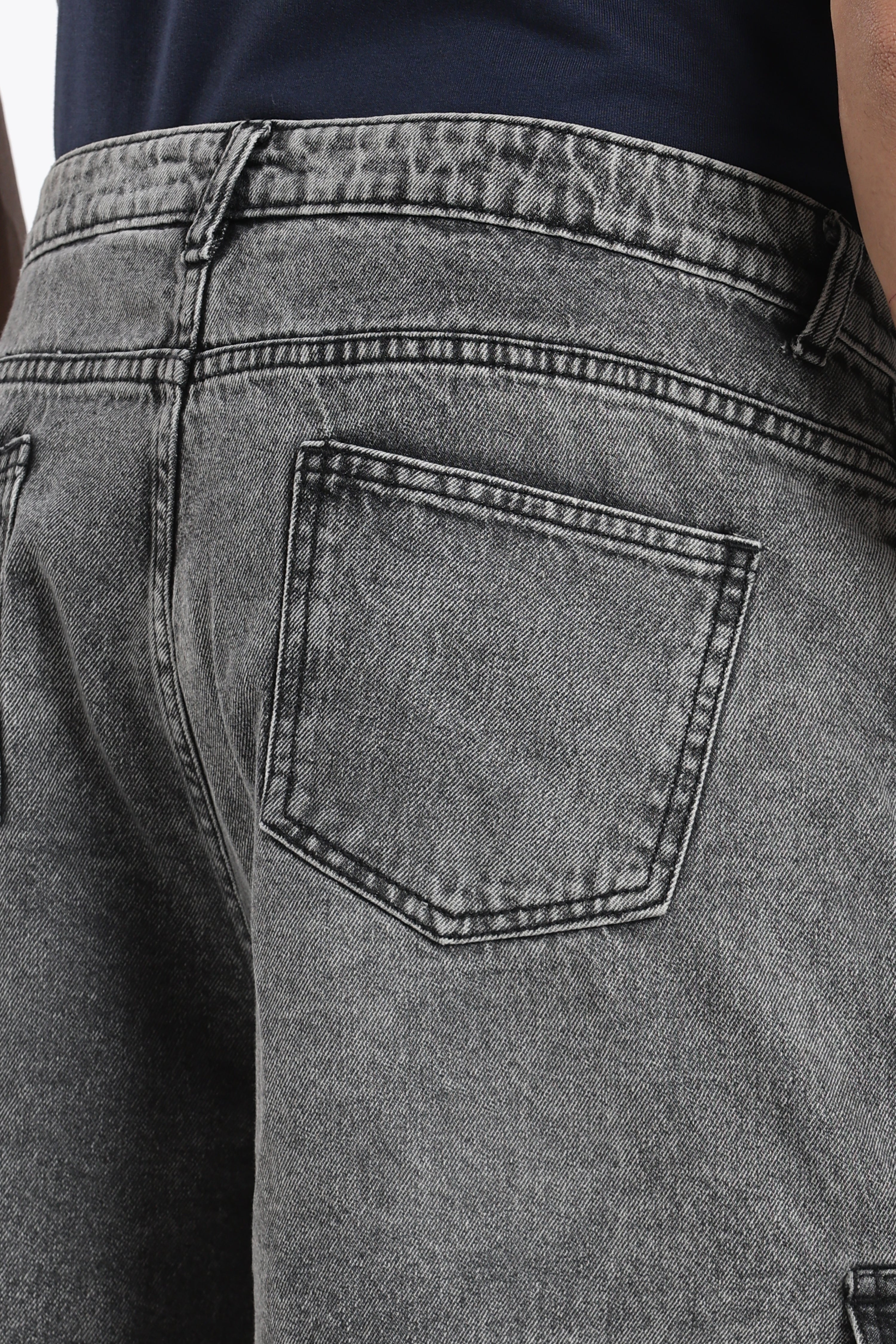 Charcoal Solid Regular Fit Shorts for Men - Image 3