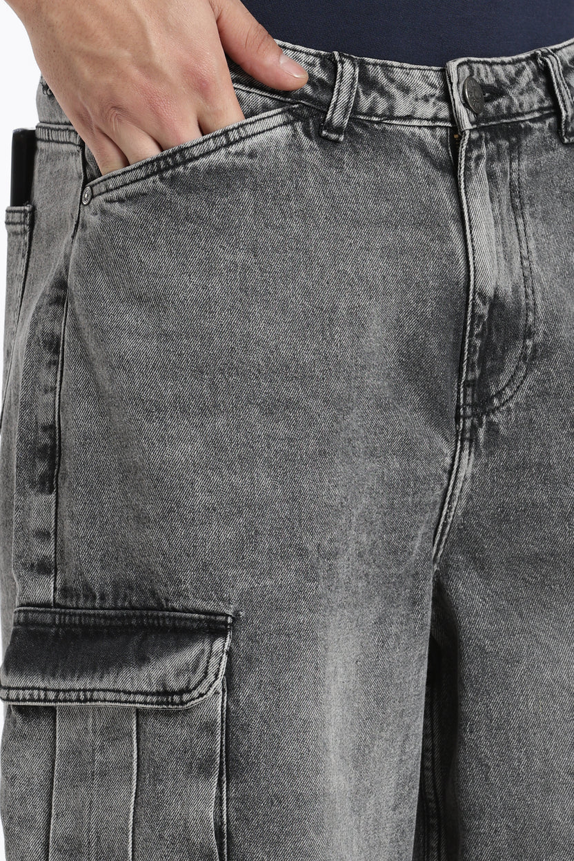 Charcoal Solid Regular Fit Shorts - Image 7